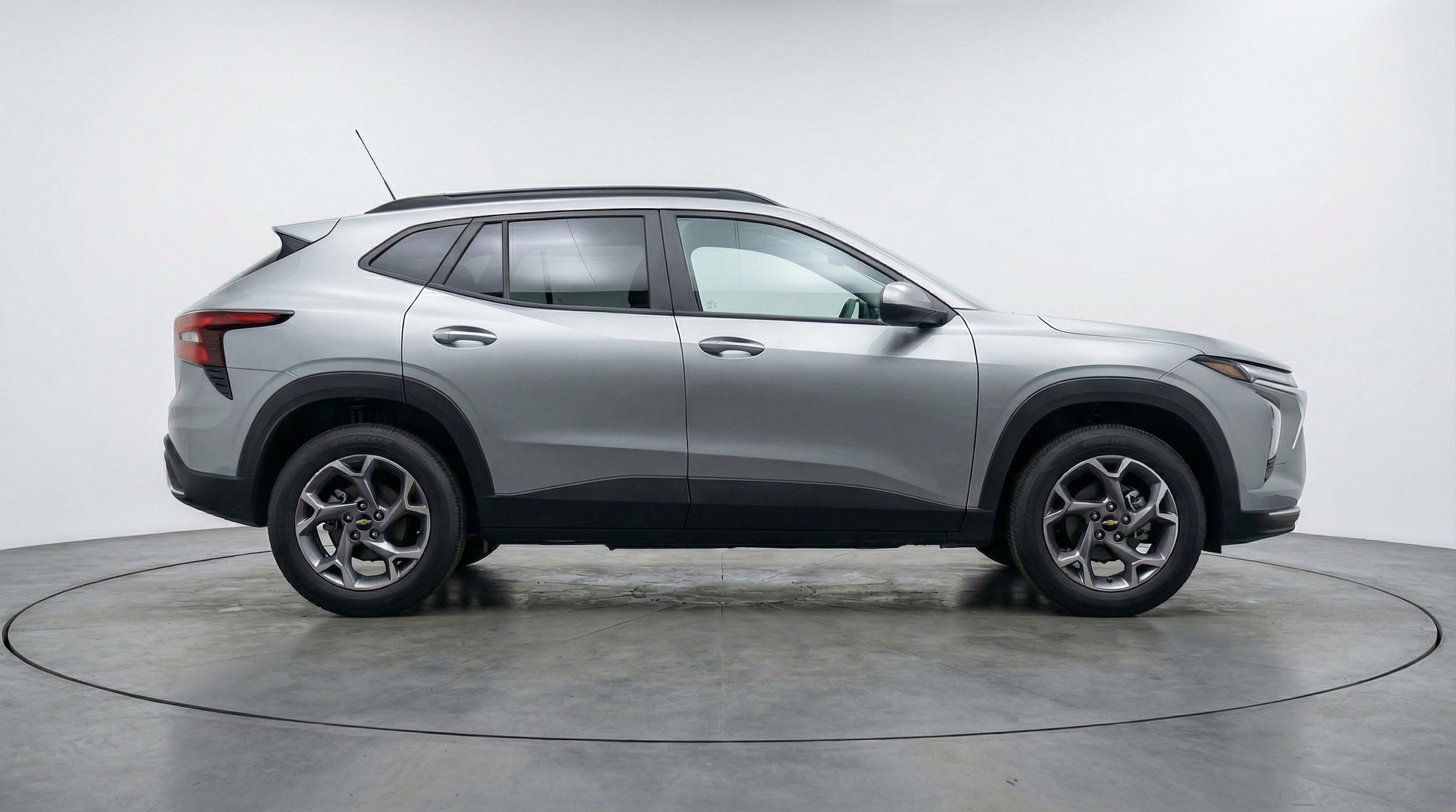 Thumbnail: 2025 Chevrolet Trax - 8