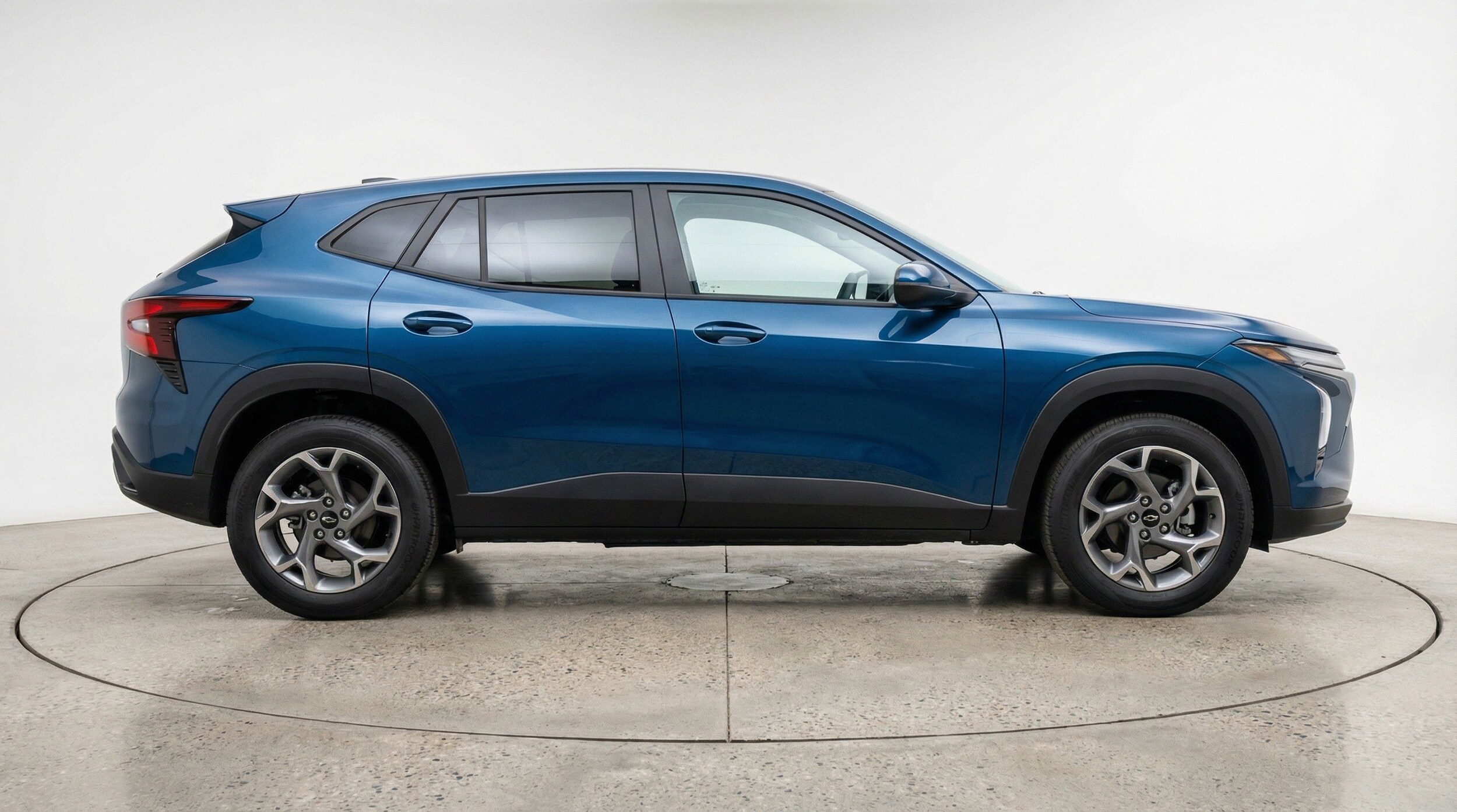 Thumbnail: 2025 Chevrolet Trax - 11