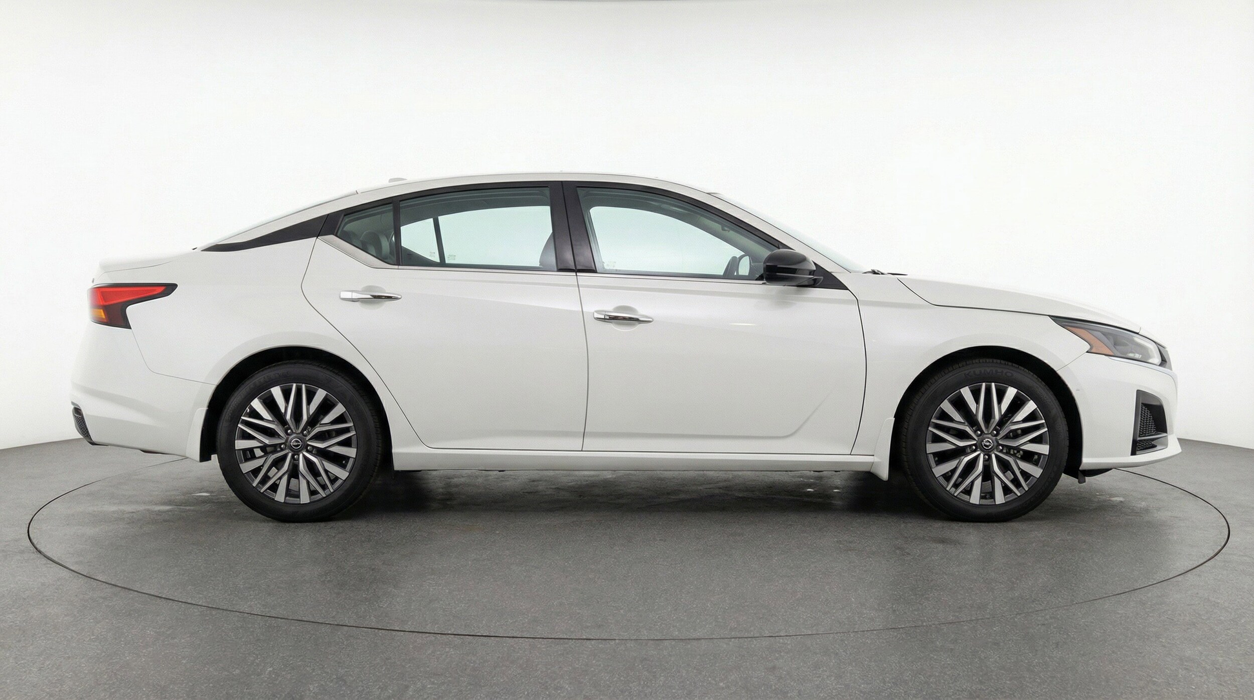 Thumbnail: 2025 Nissan Altima - 11