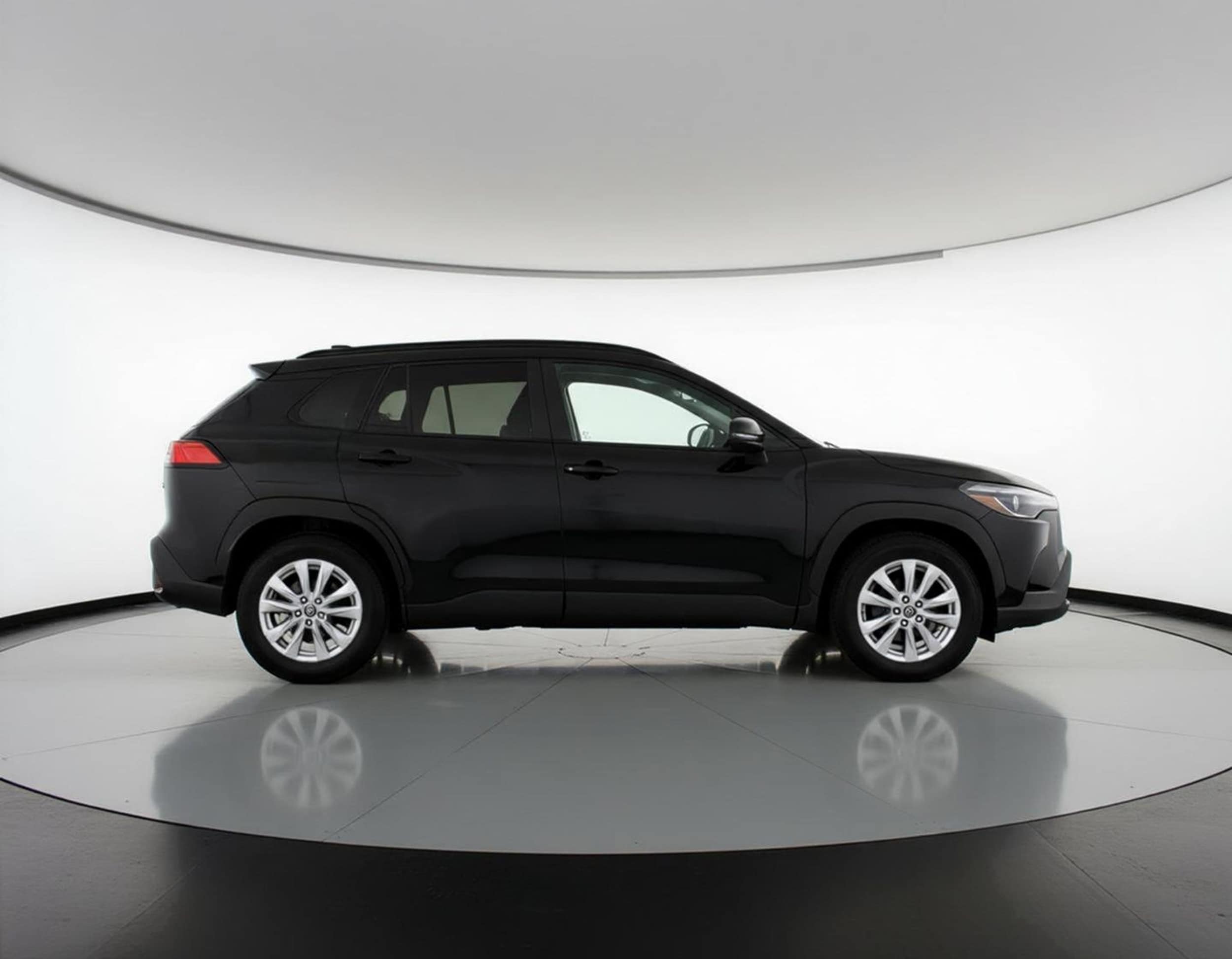 Thumbnail: 2025 Toyota Corolla Cross - 8