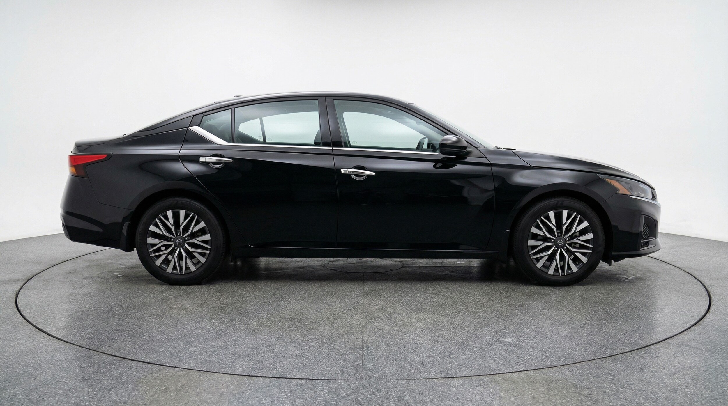 Thumbnail: 2025 Nissan Altima - 8