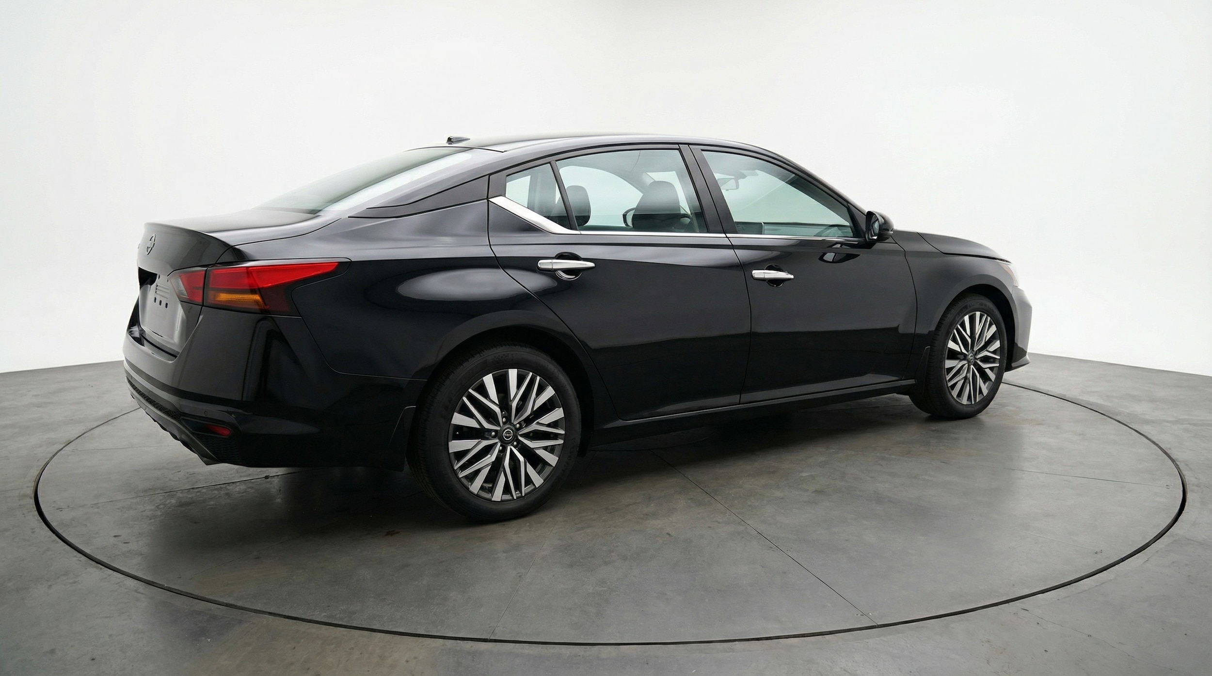 Thumbnail: 2025 Nissan Altima - 7