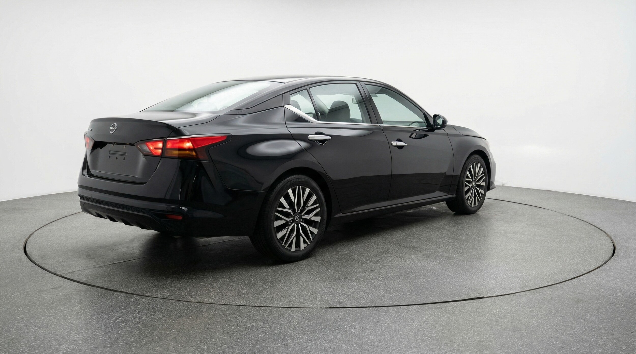 Thumbnail: 2025 Nissan Altima - 7