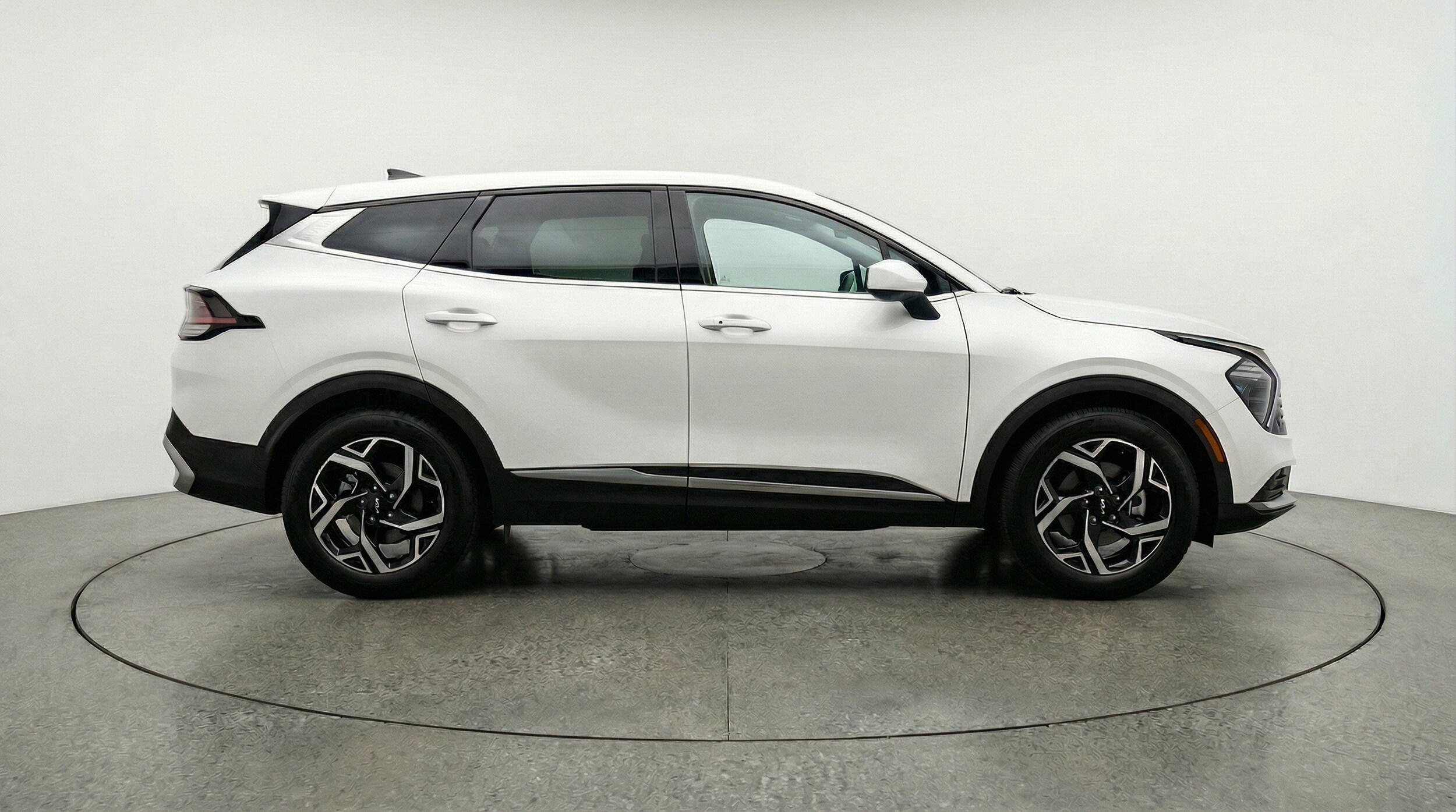 Thumbnail: 2025 Kia Sportage - 11