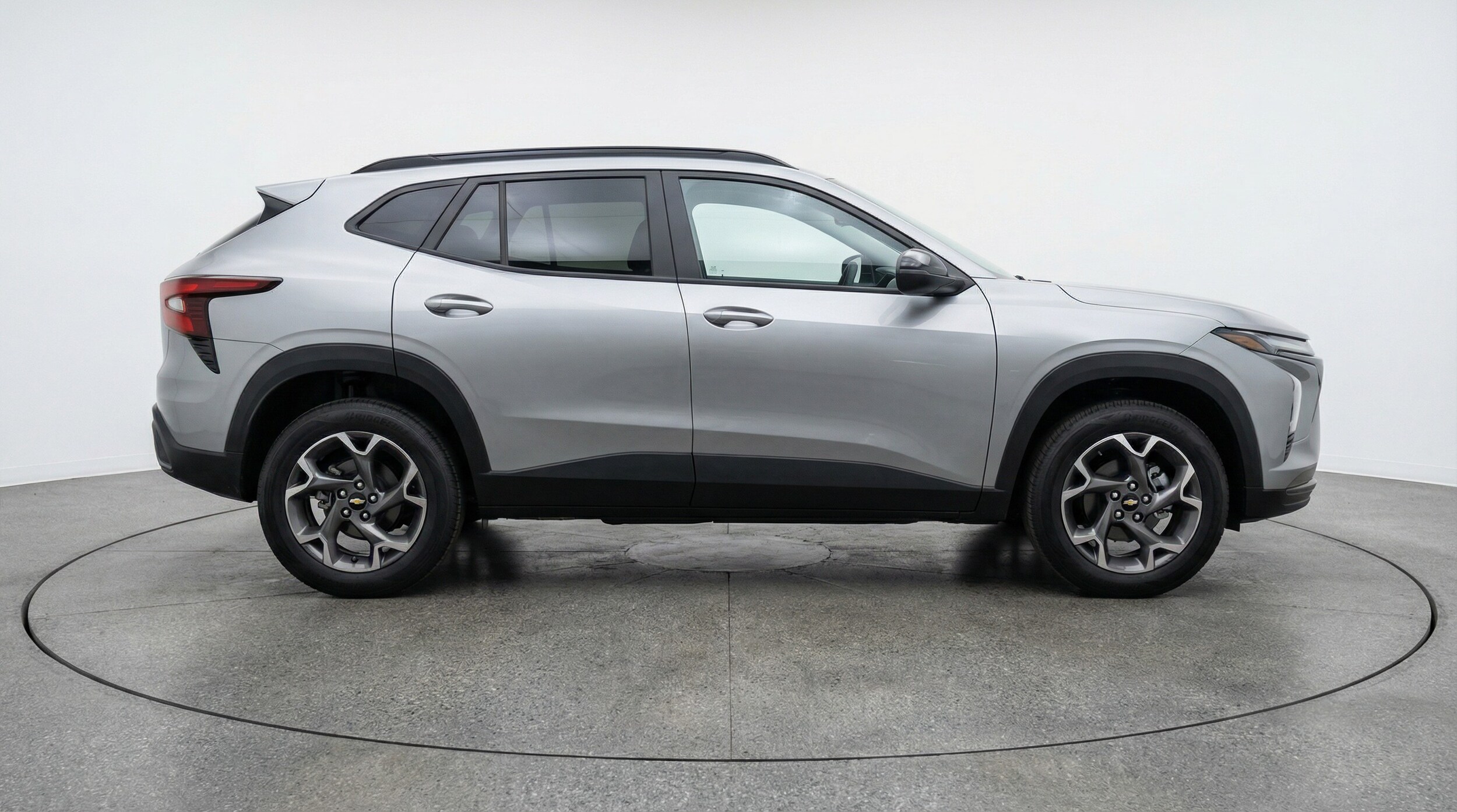 Thumbnail: 2025 Chevrolet Trax - 8