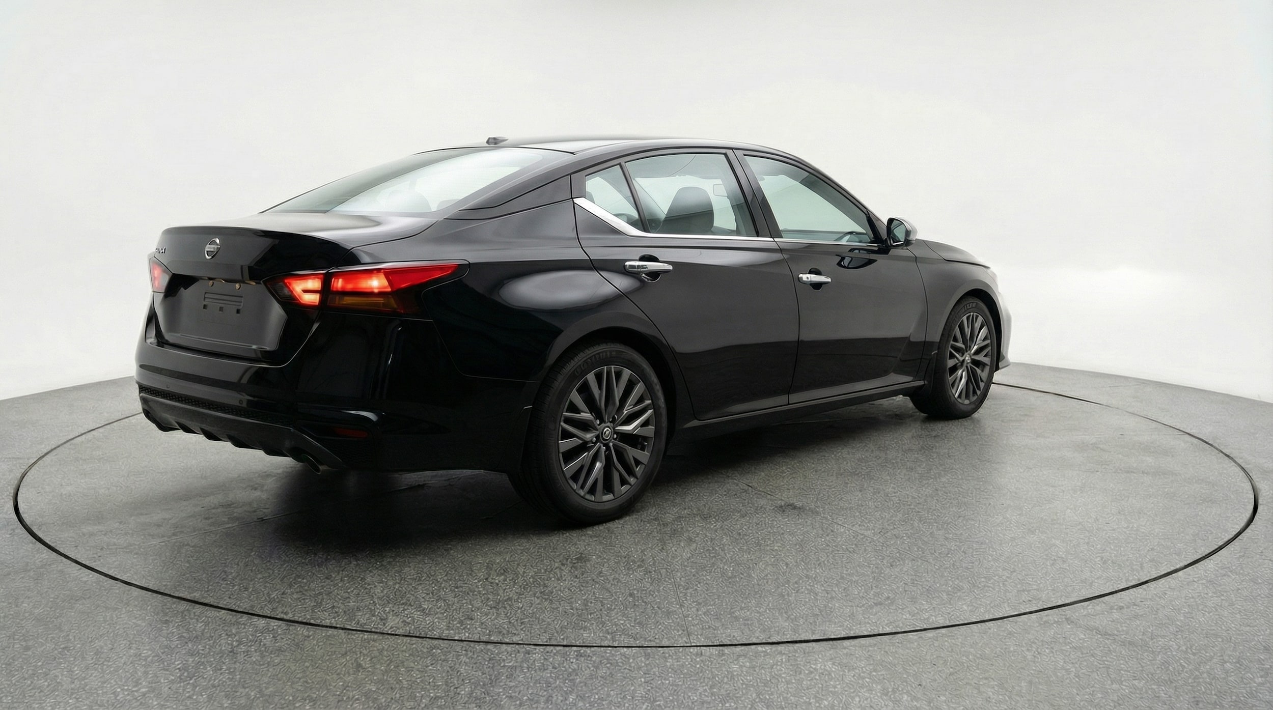 Thumbnail: 2025 Nissan Altima - 7