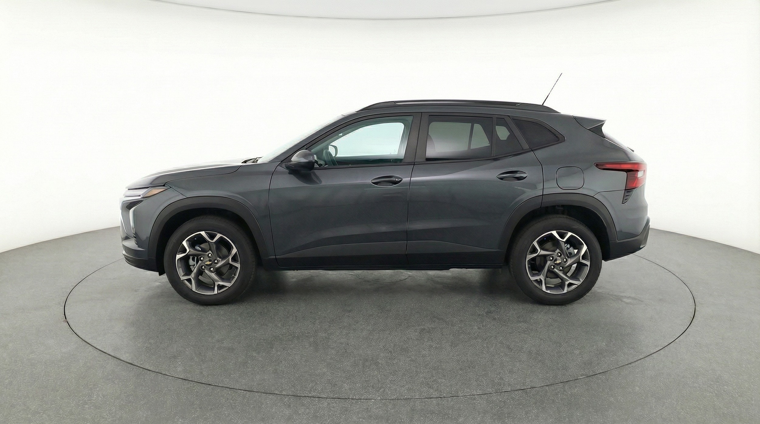 Thumbnail: 2025 Chevrolet Trax - 4