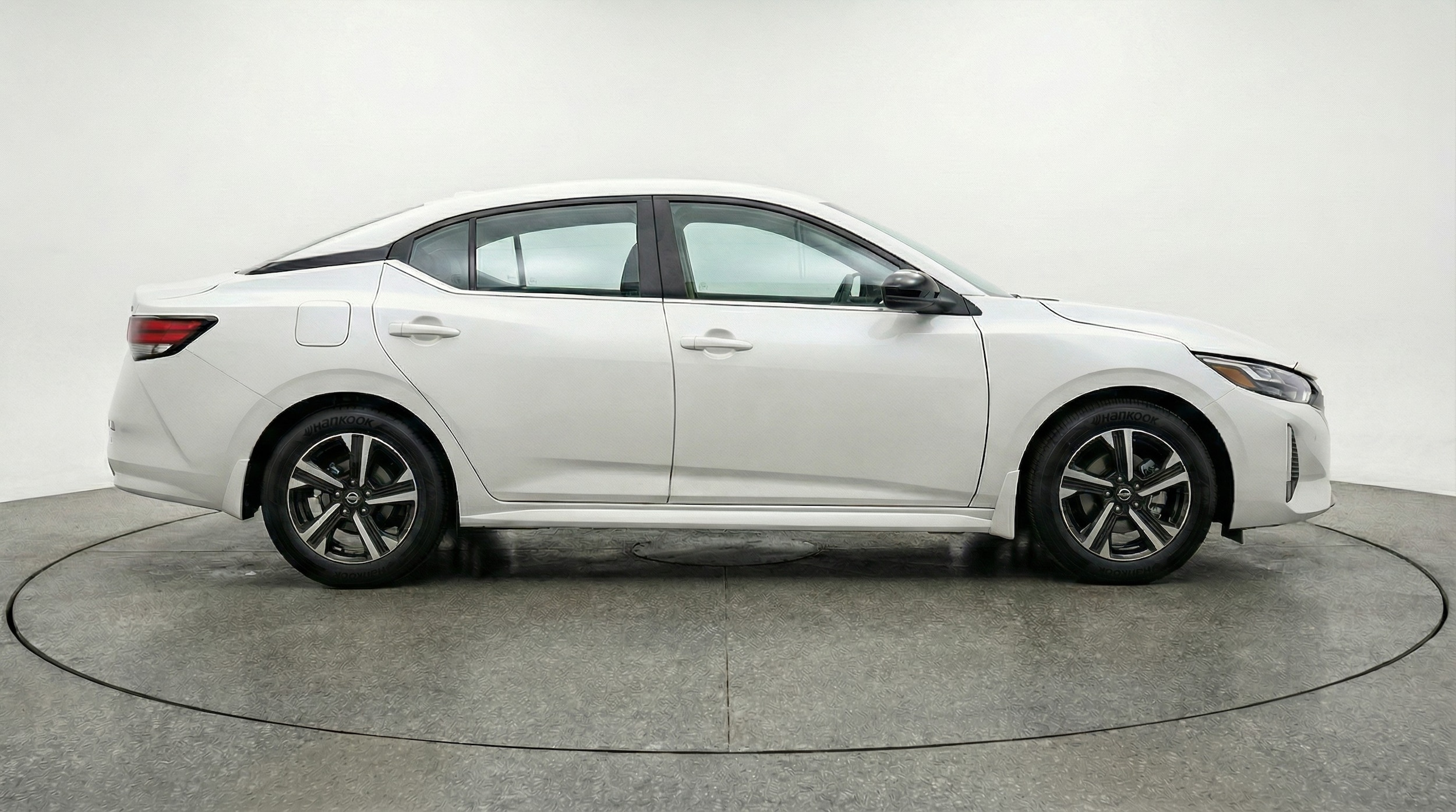 Thumbnail: 2025 Nissan Sentra - 8