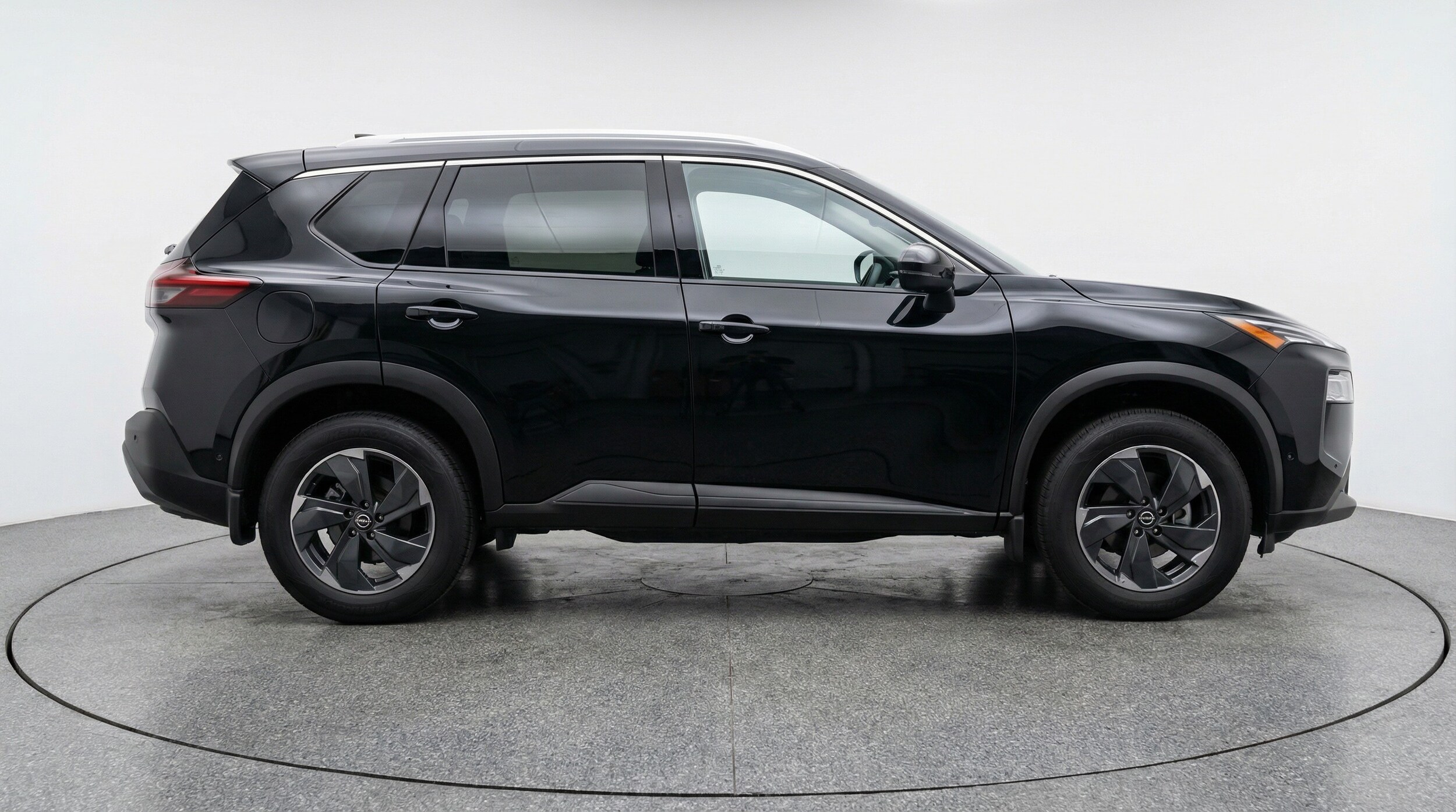 Thumbnail: 2025 Nissan Rogue - 8