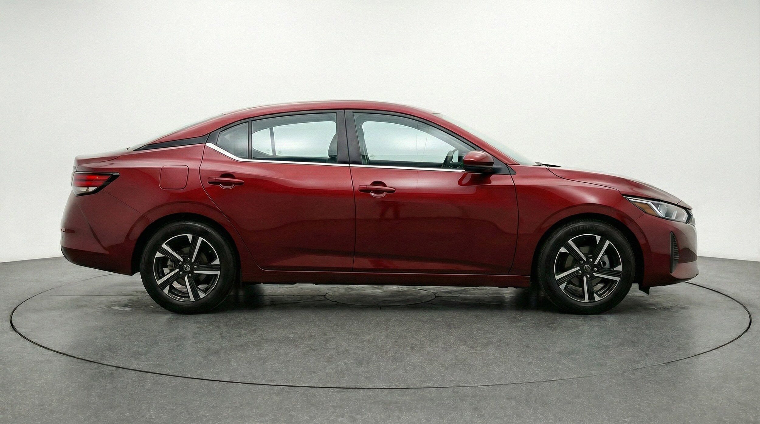 Thumbnail: 2025 Nissan Sentra - 11