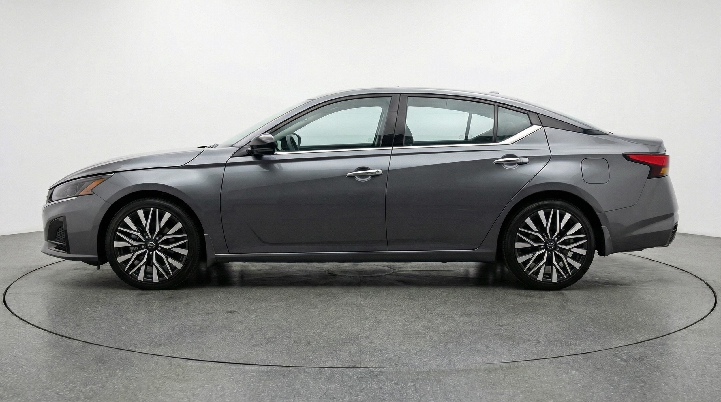 Thumbnail: 2025 Nissan Altima - 4