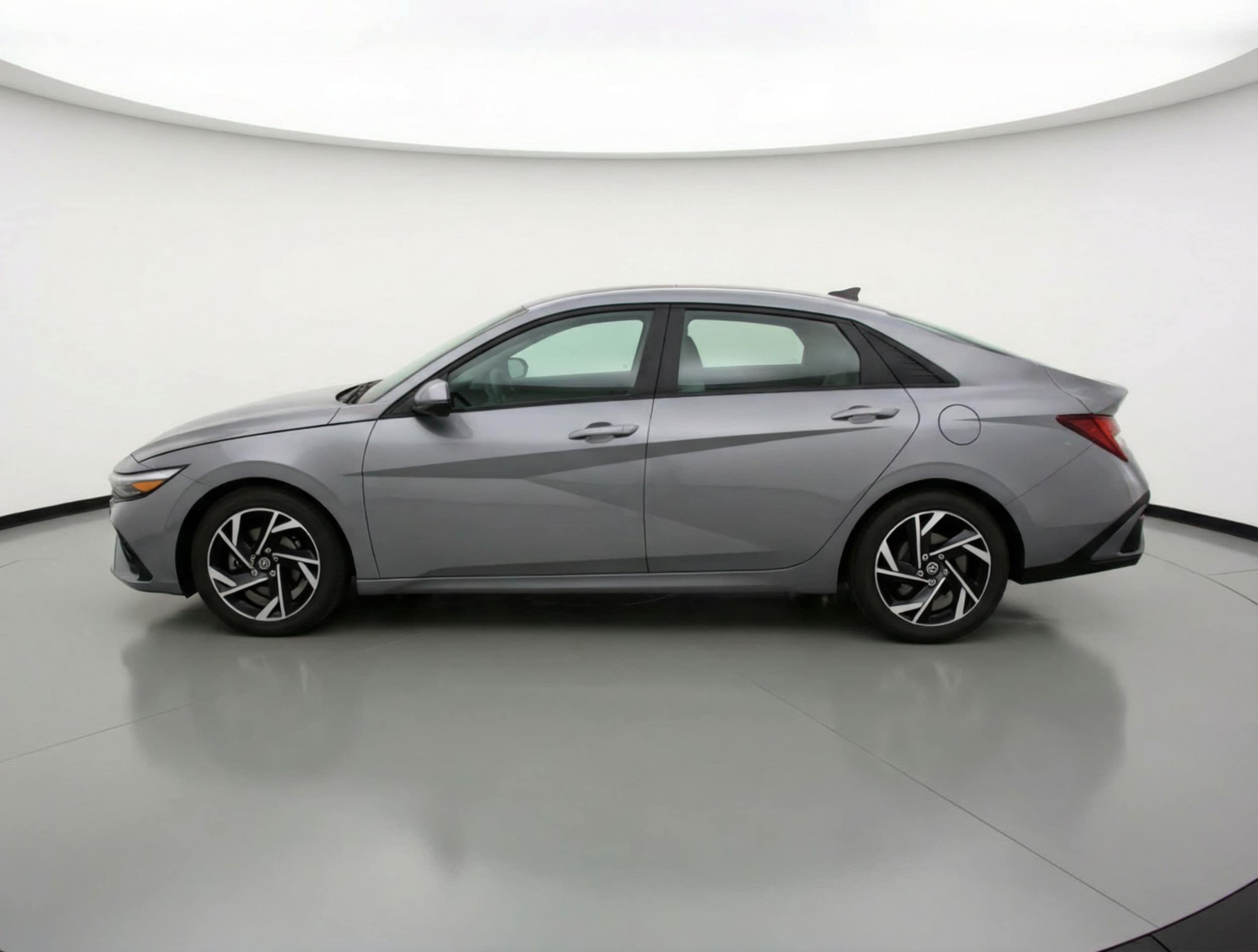 Thumbnail: 2025 Hyundai Elantra - 4