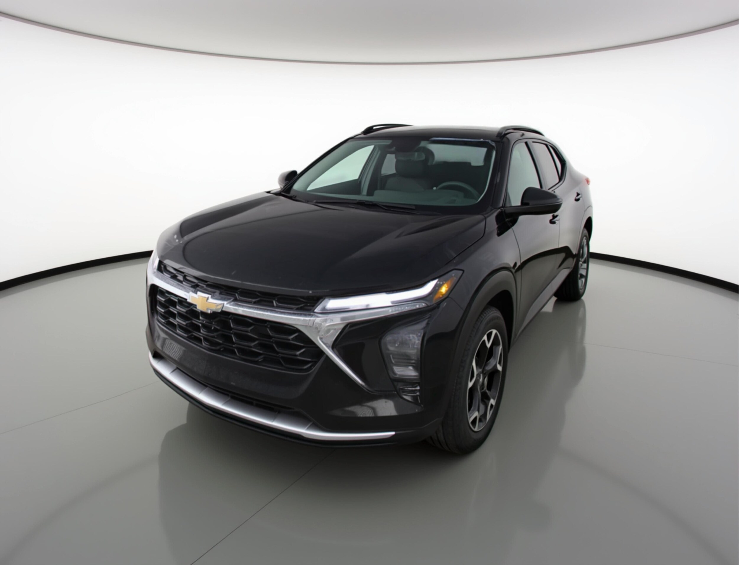 Thumbnail: 2025 Chevrolet Trax - 3