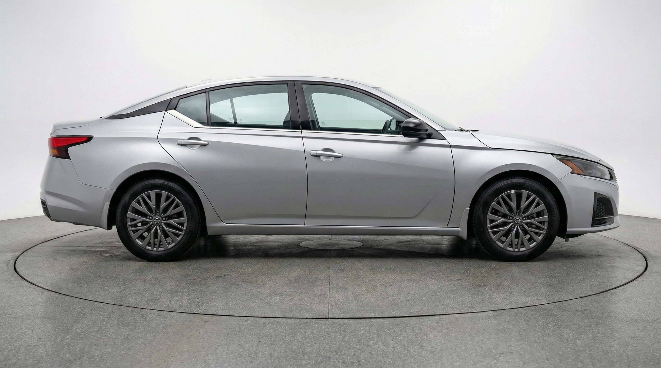 Thumbnail: 2025 Nissan Altima - 8