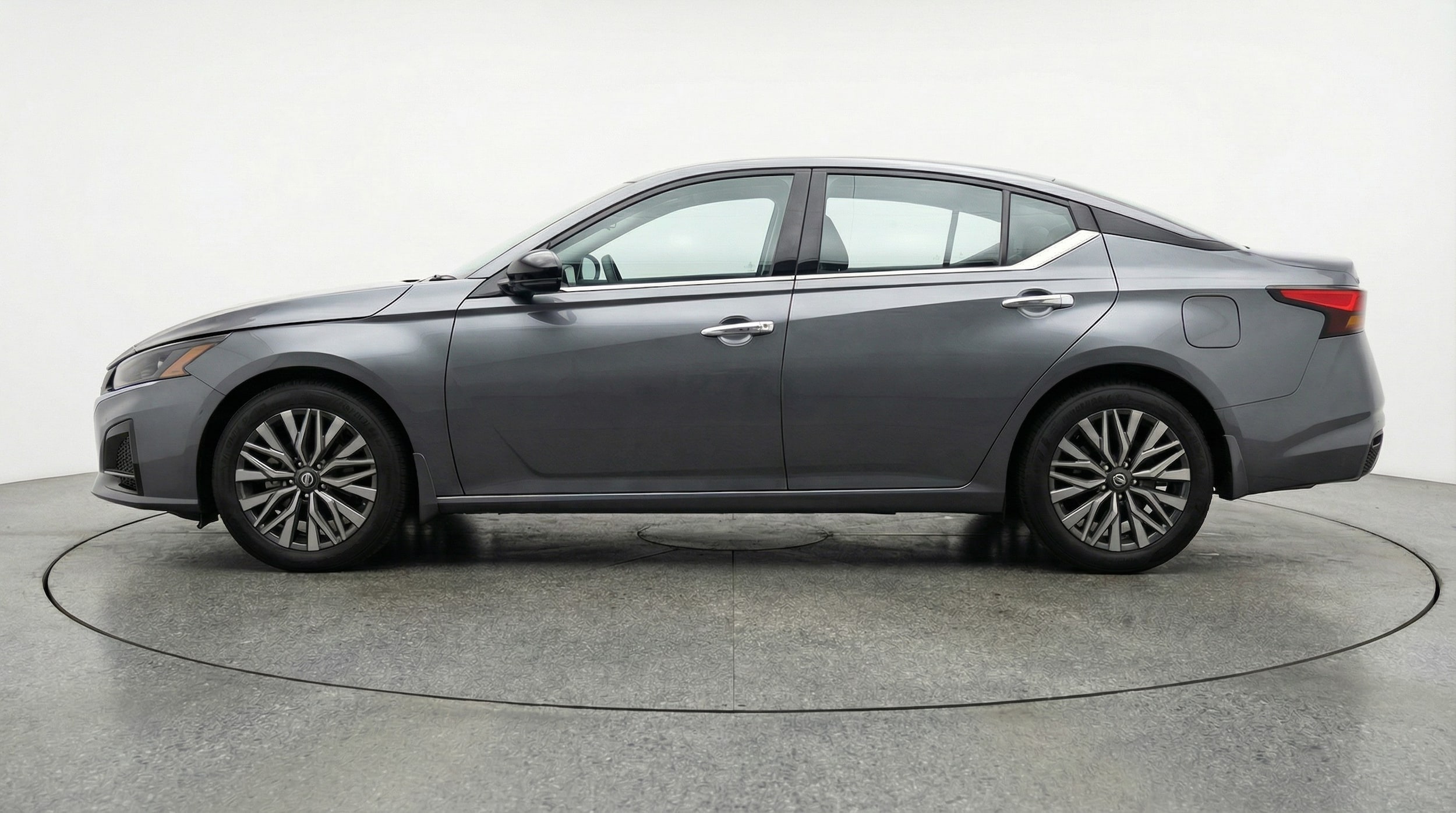 Thumbnail: 2025 Nissan Altima - 4