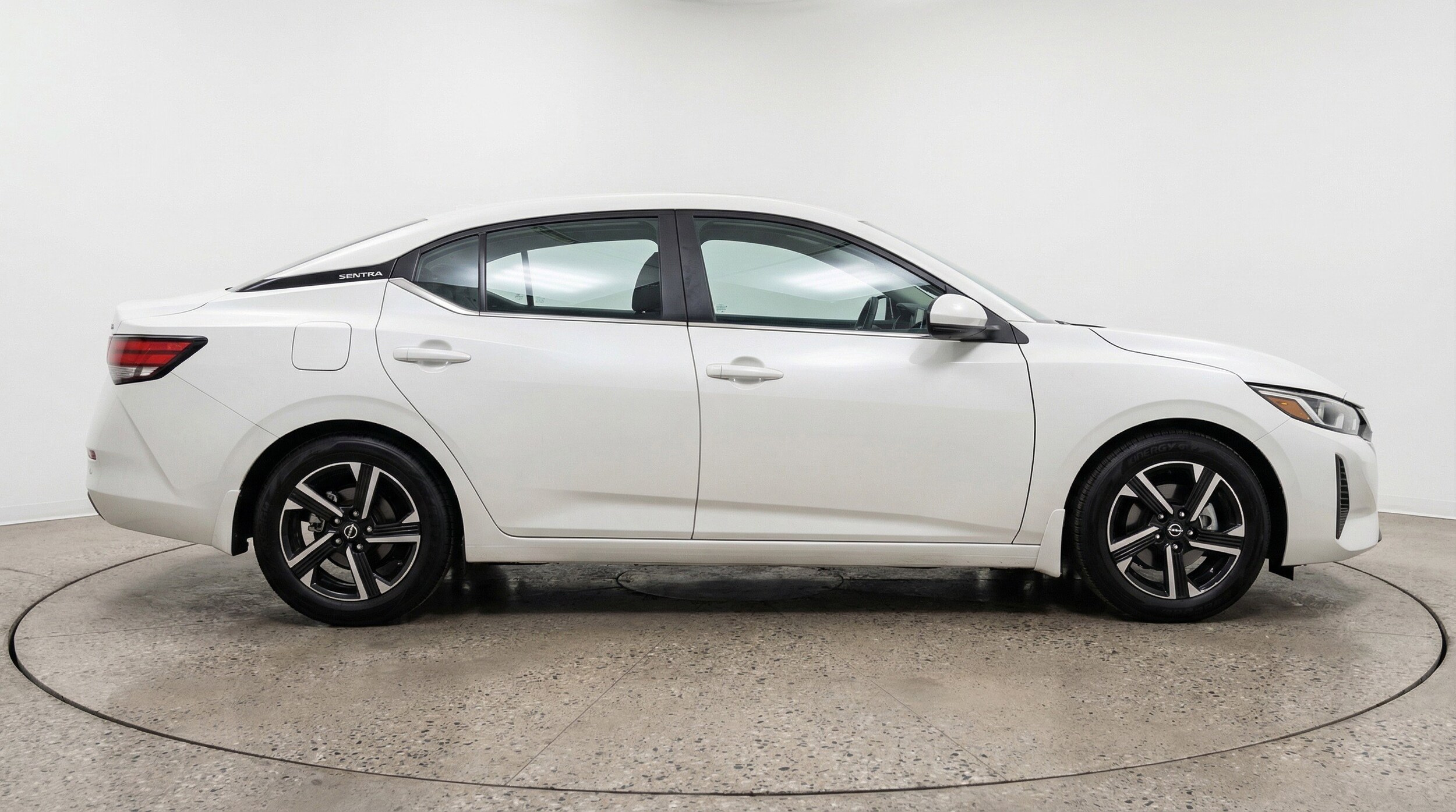 Thumbnail: 2025 Nissan Sentra - 11