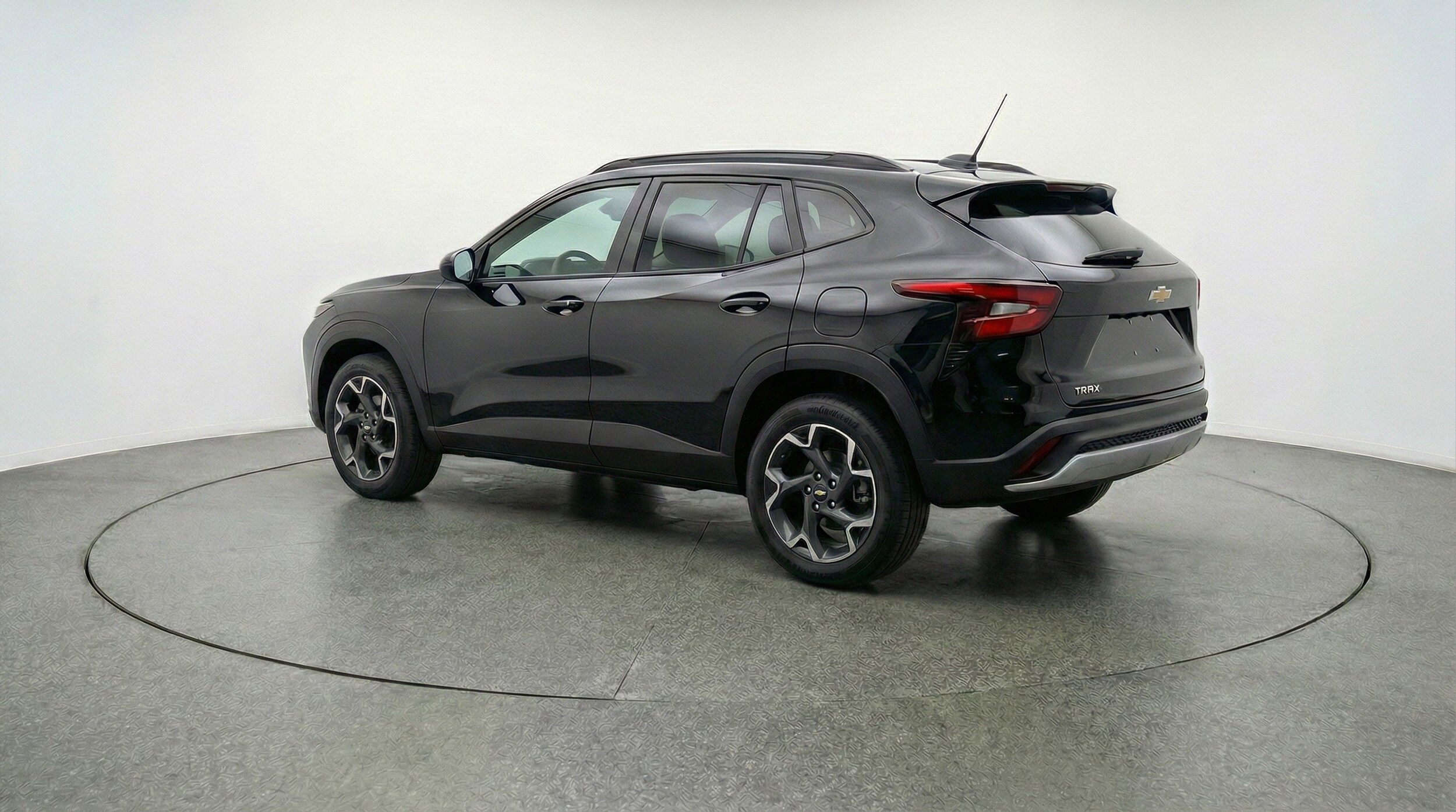 Thumbnail: 2025 Chevrolet Trax - 6