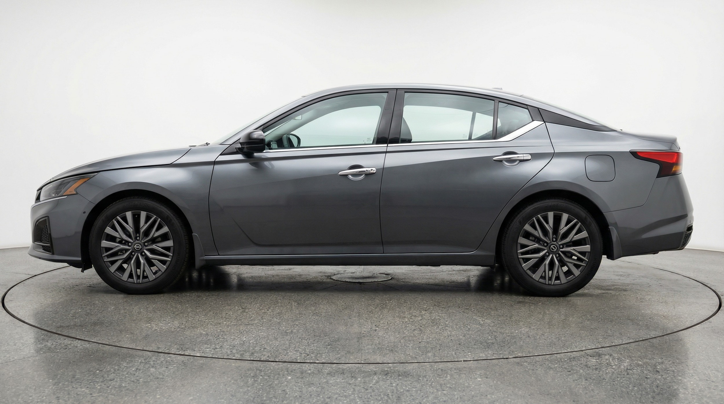 Thumbnail: 2025 Nissan Altima - 4