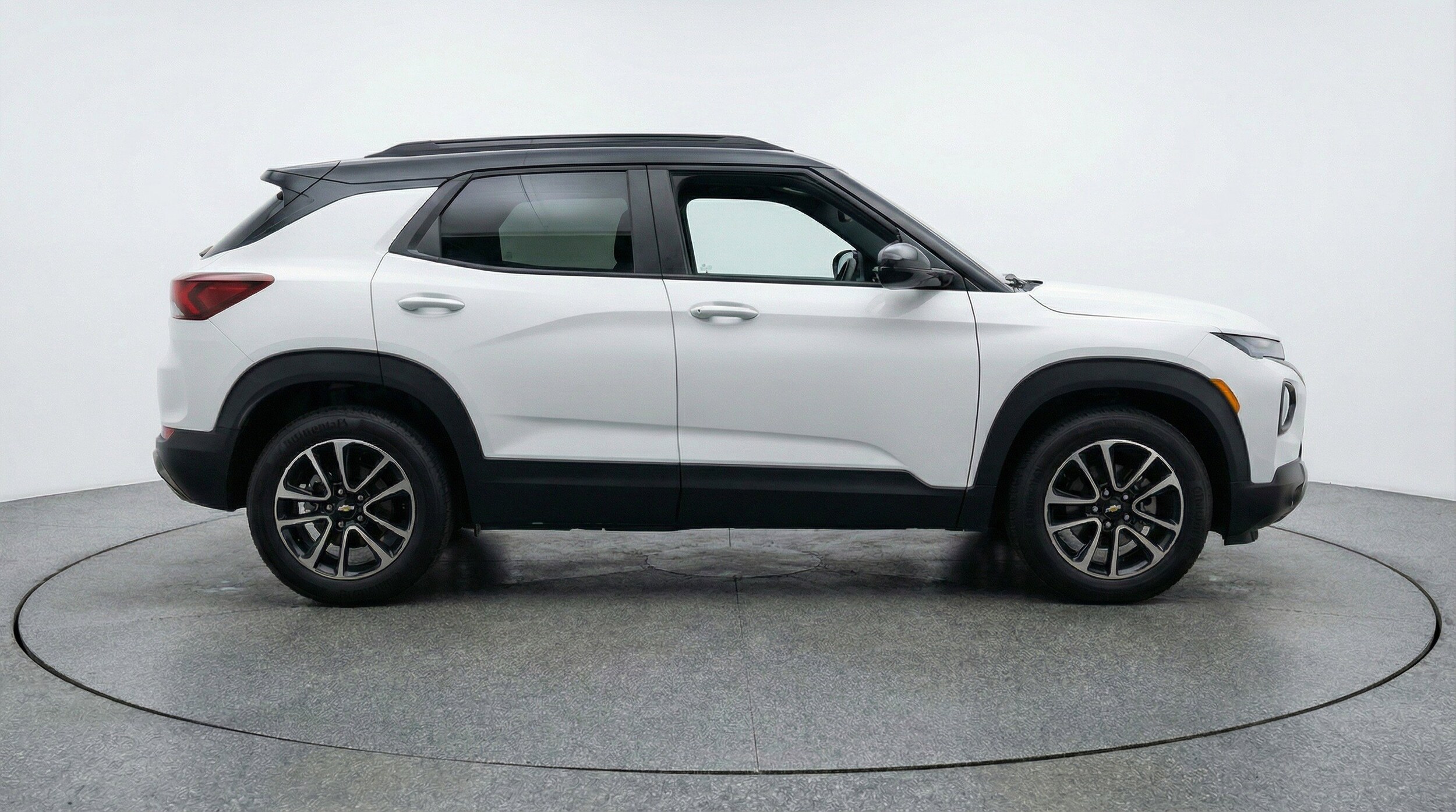 Thumbnail: 2025 Chevrolet TrailBlazer - 11