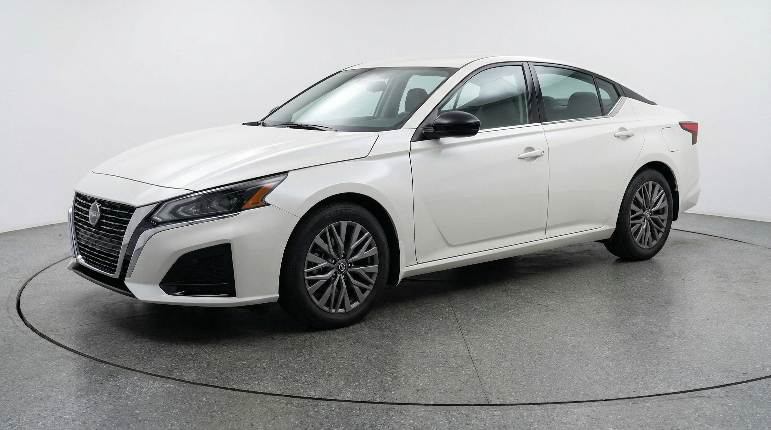 Thumbnail: 2025 Nissan Altima - 3