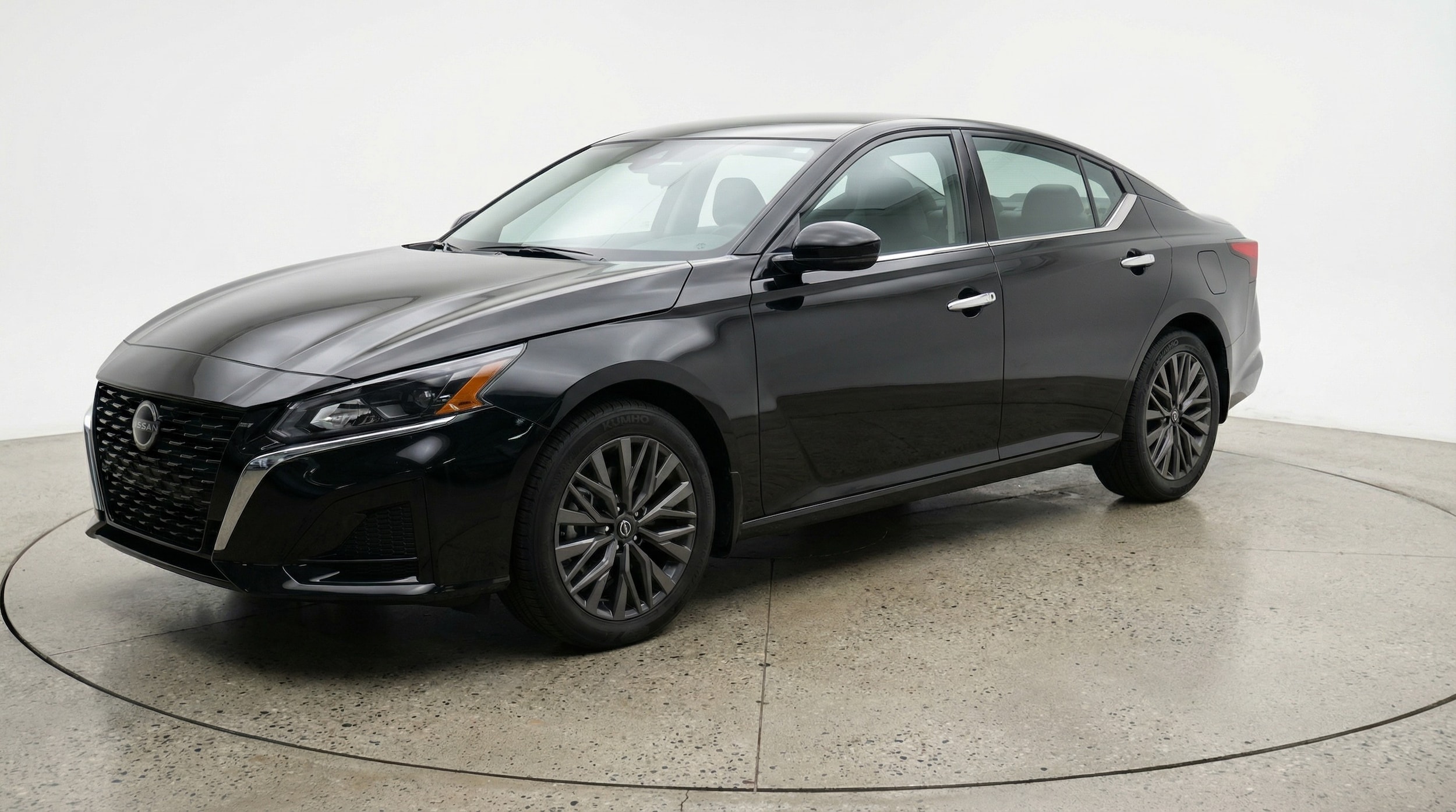 Thumbnail: 2025 Nissan Altima - 3