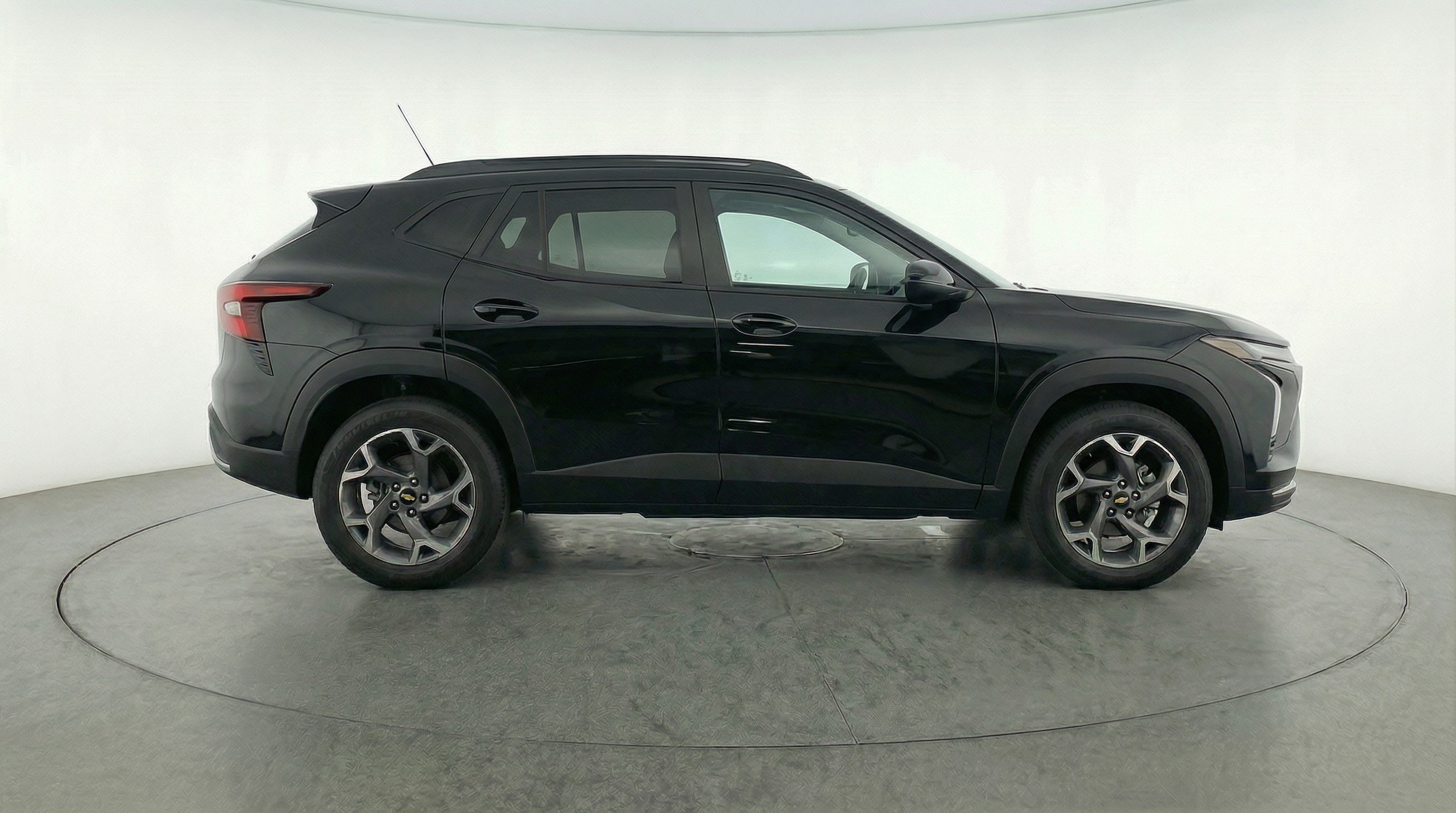 Thumbnail: 2025 Chevrolet Trax - 8