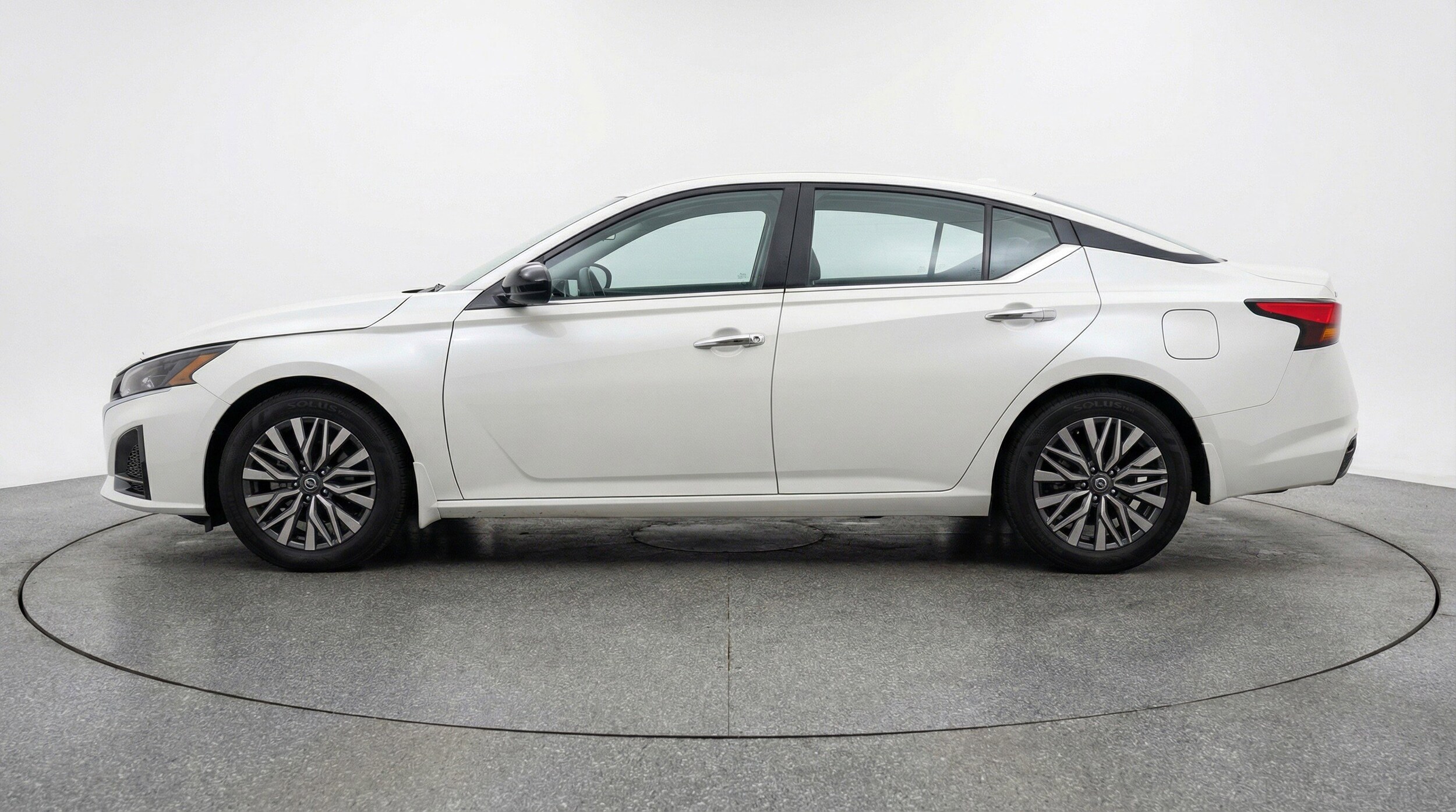 Thumbnail: 2025 Nissan Altima - 5