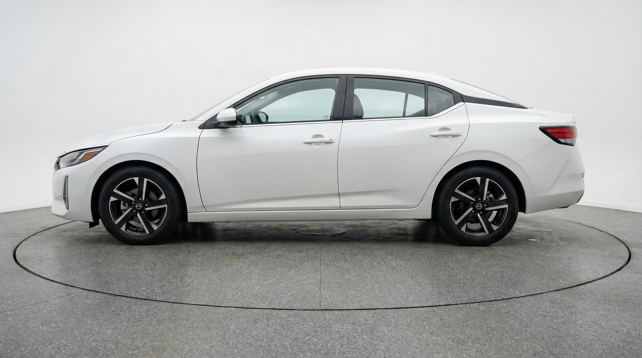 Thumbnail: 2025 Nissan Sentra - 5