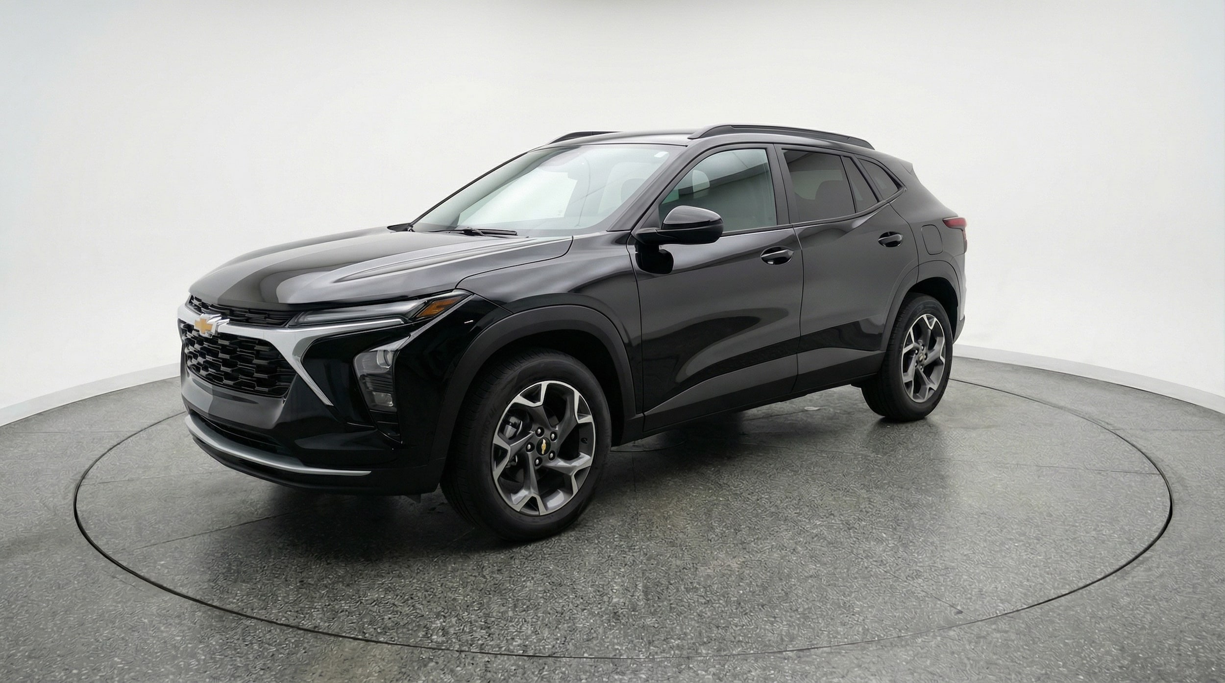 Thumbnail: 2025 Chevrolet Trax - 3