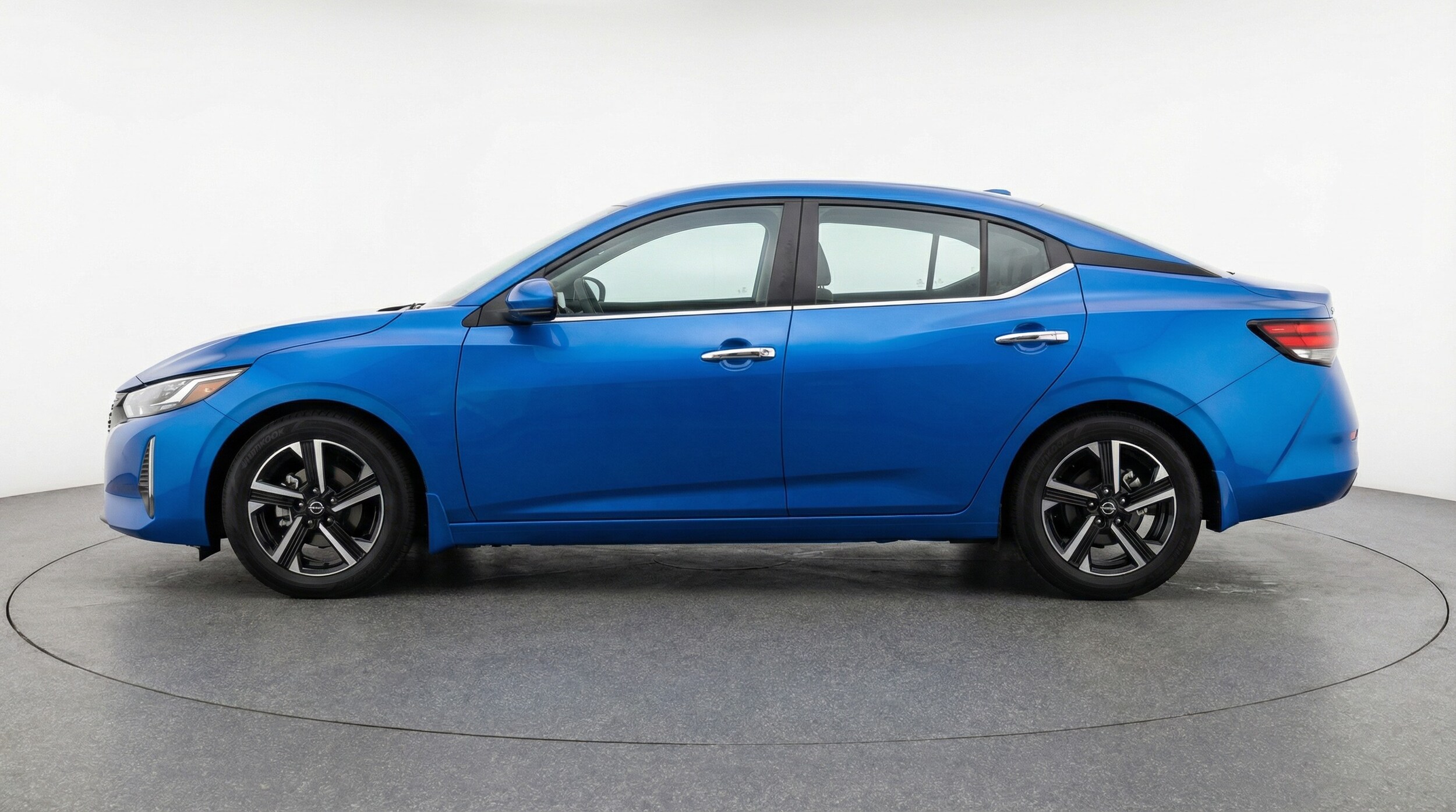 Thumbnail: 2025 Nissan Sentra - 4