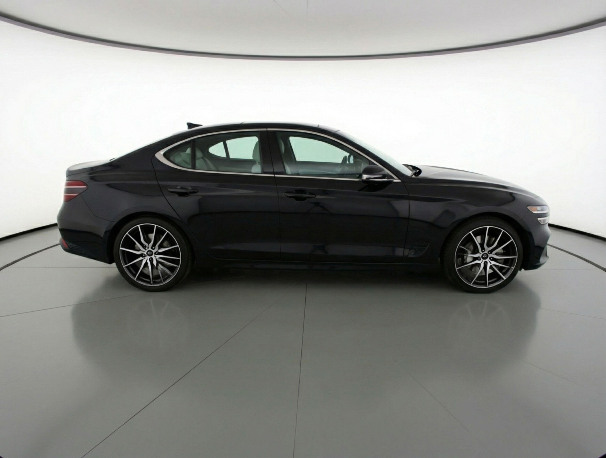 Thumbnail: 2025 Genesis G70 - 8