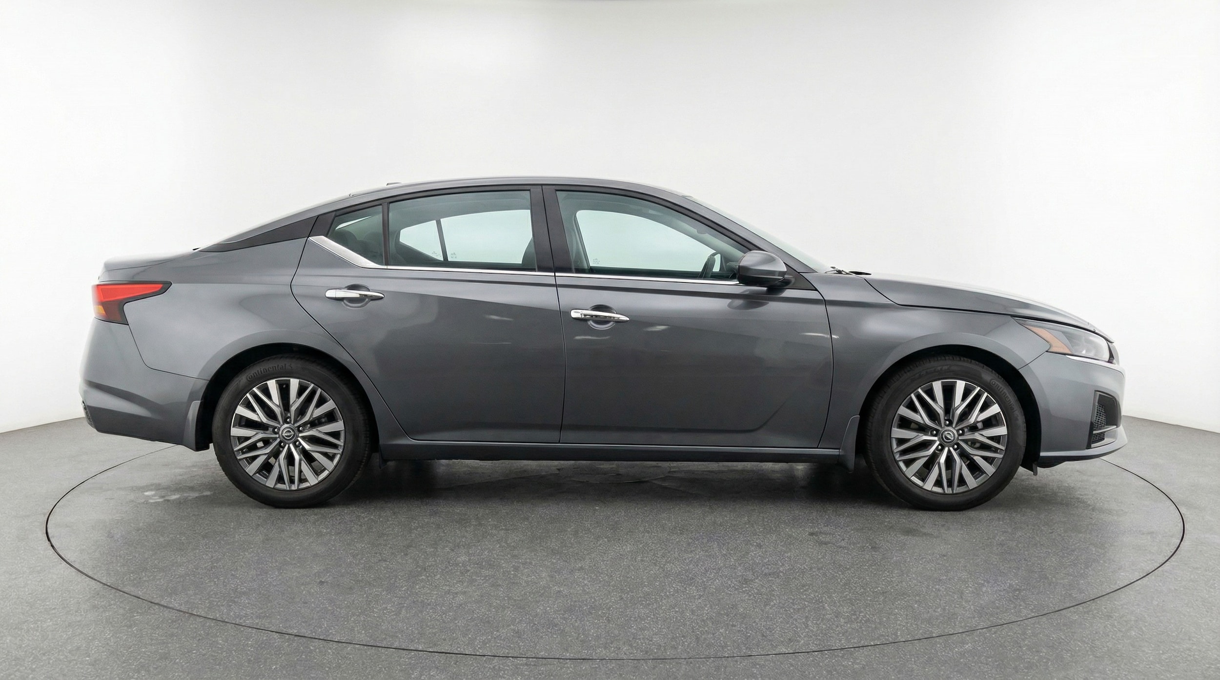 Thumbnail: 2025 Nissan Altima - 8