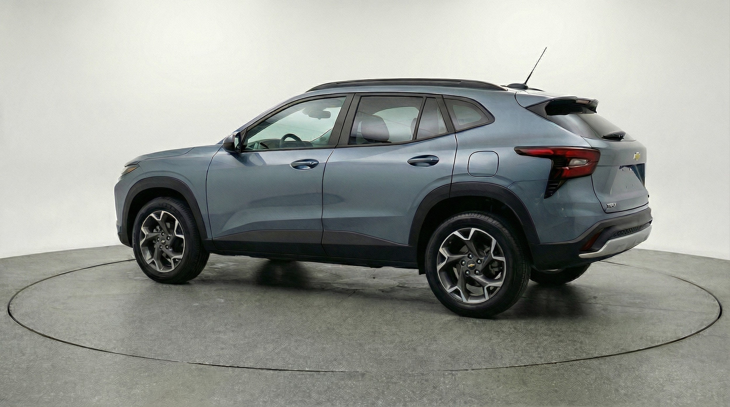 Thumbnail: 2025 Chevrolet Trax - 5