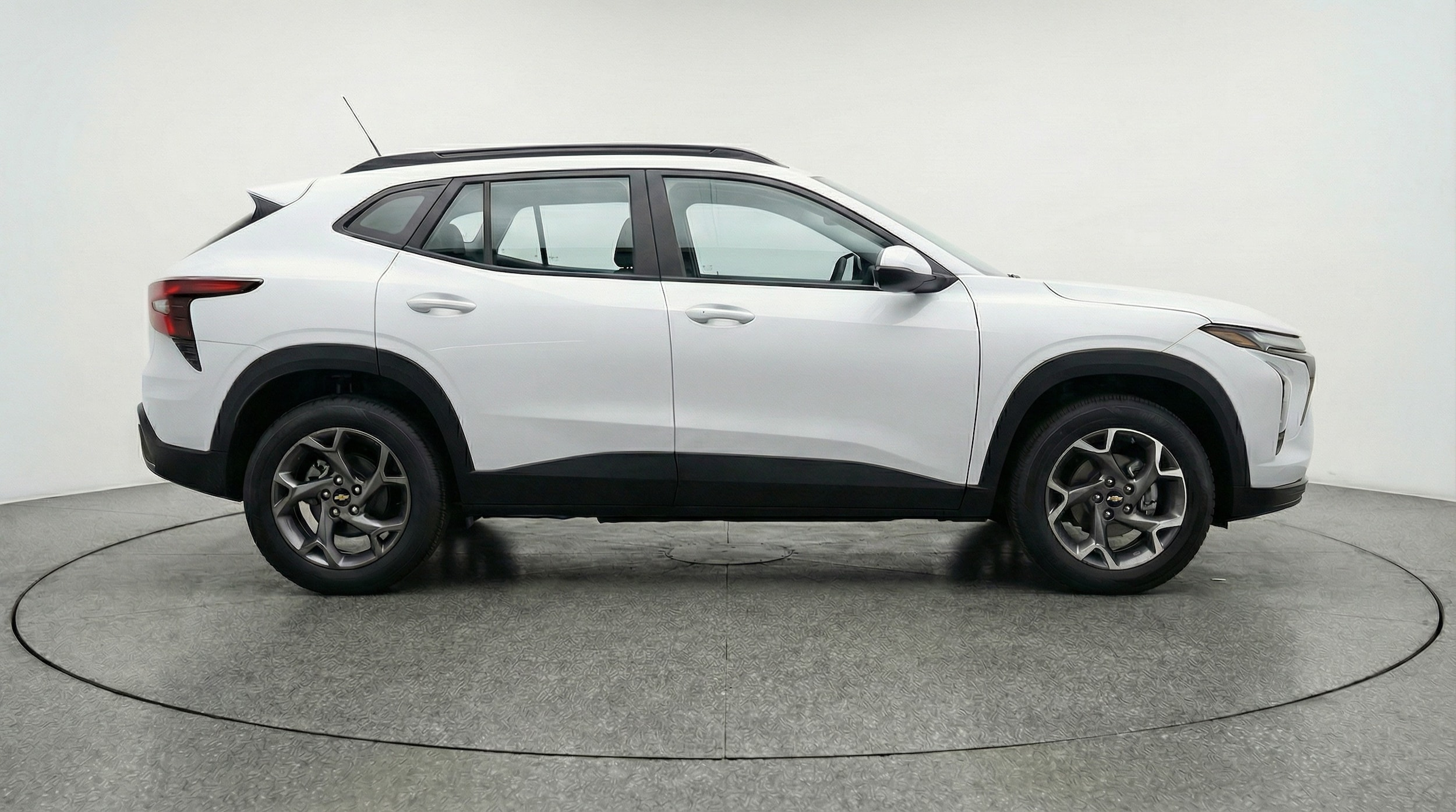 Thumbnail: 2025 Chevrolet Trax - 8