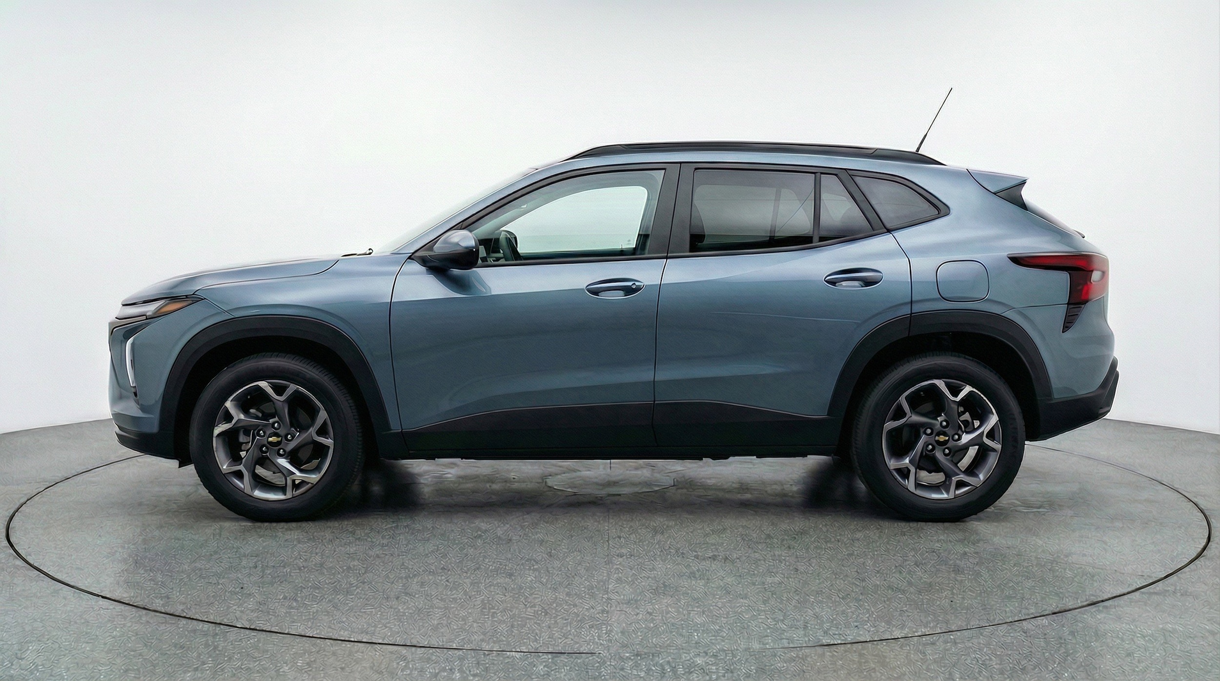 Thumbnail: 2025 Chevrolet Trax - 5