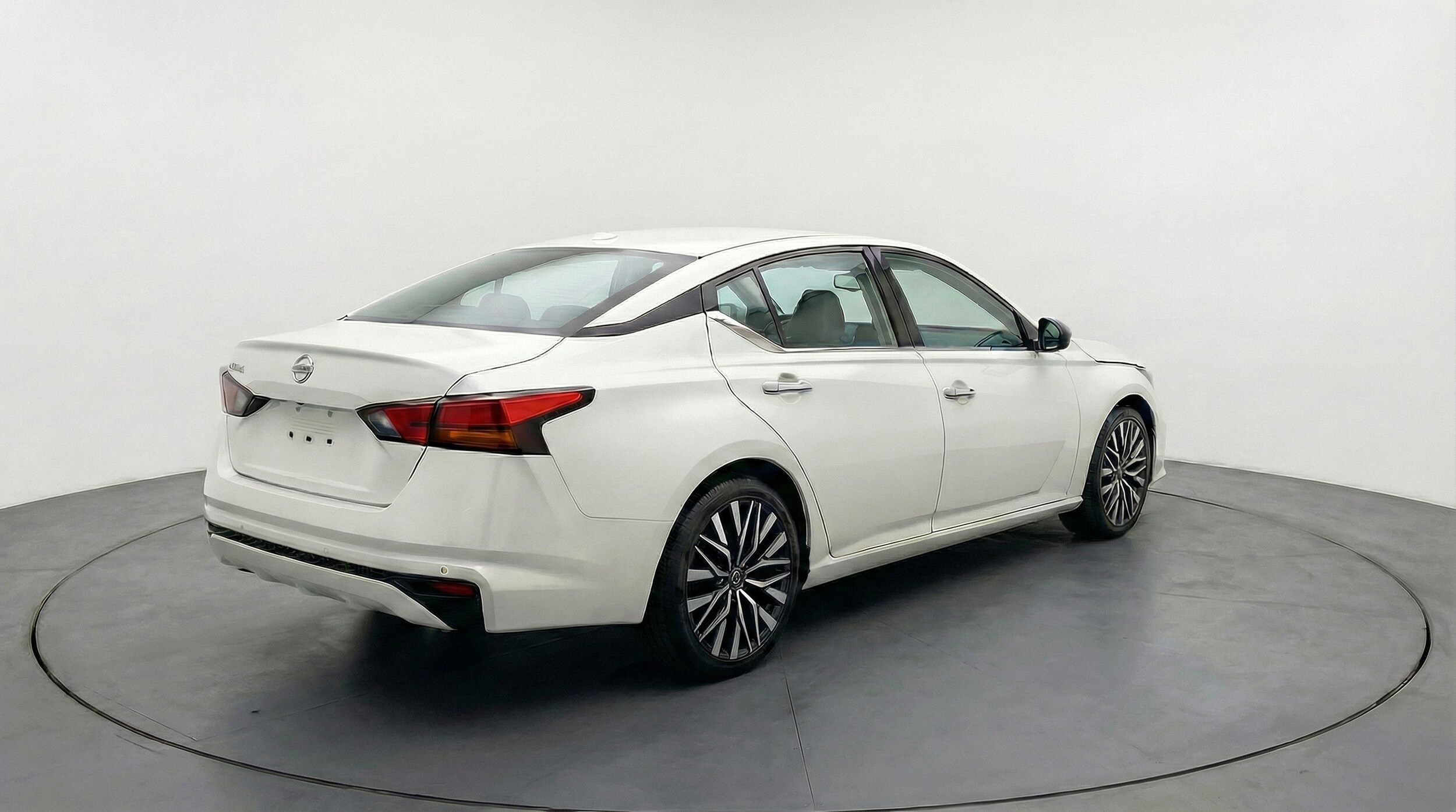 Thumbnail: 2025 Nissan Altima - 9