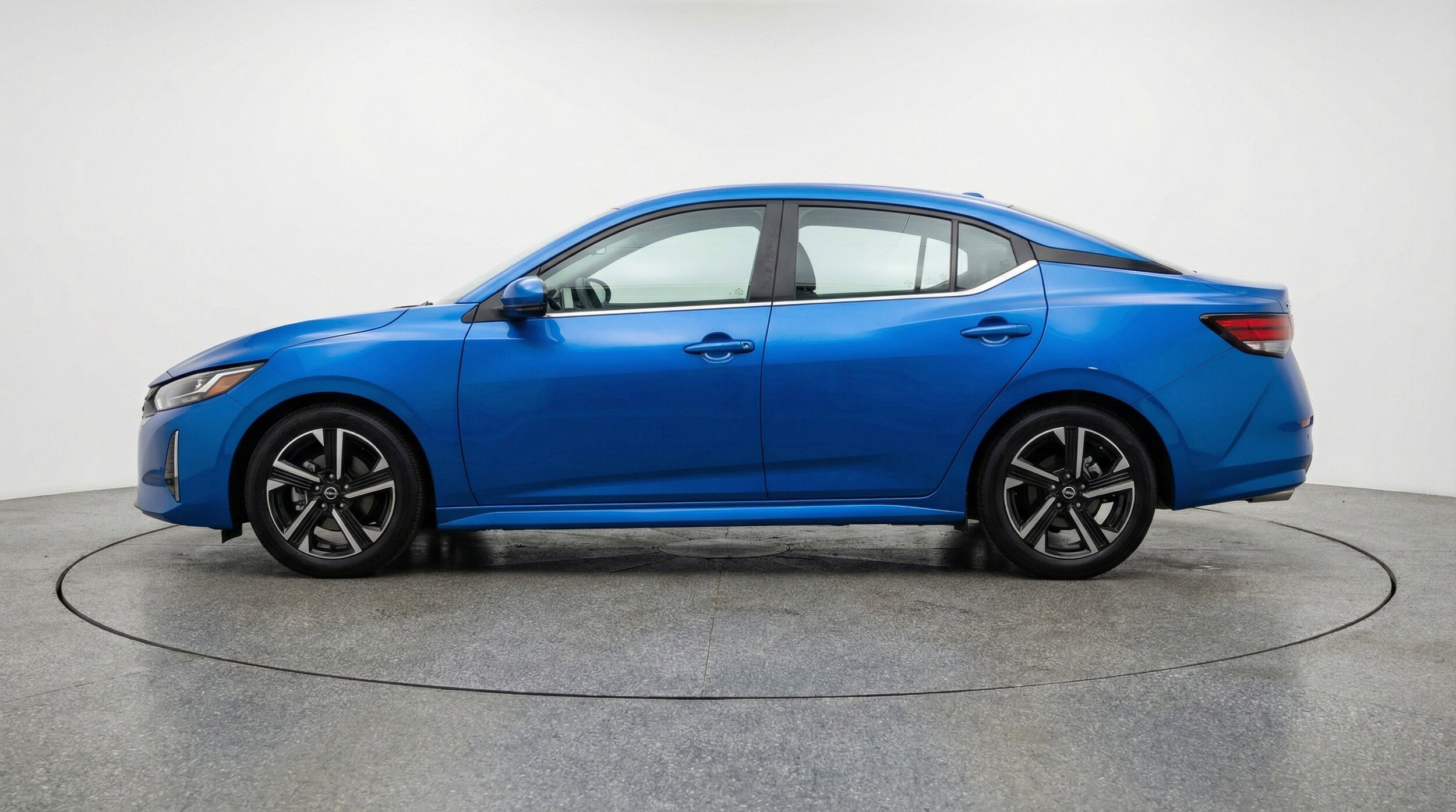 Thumbnail: 2025 Nissan Sentra - 5