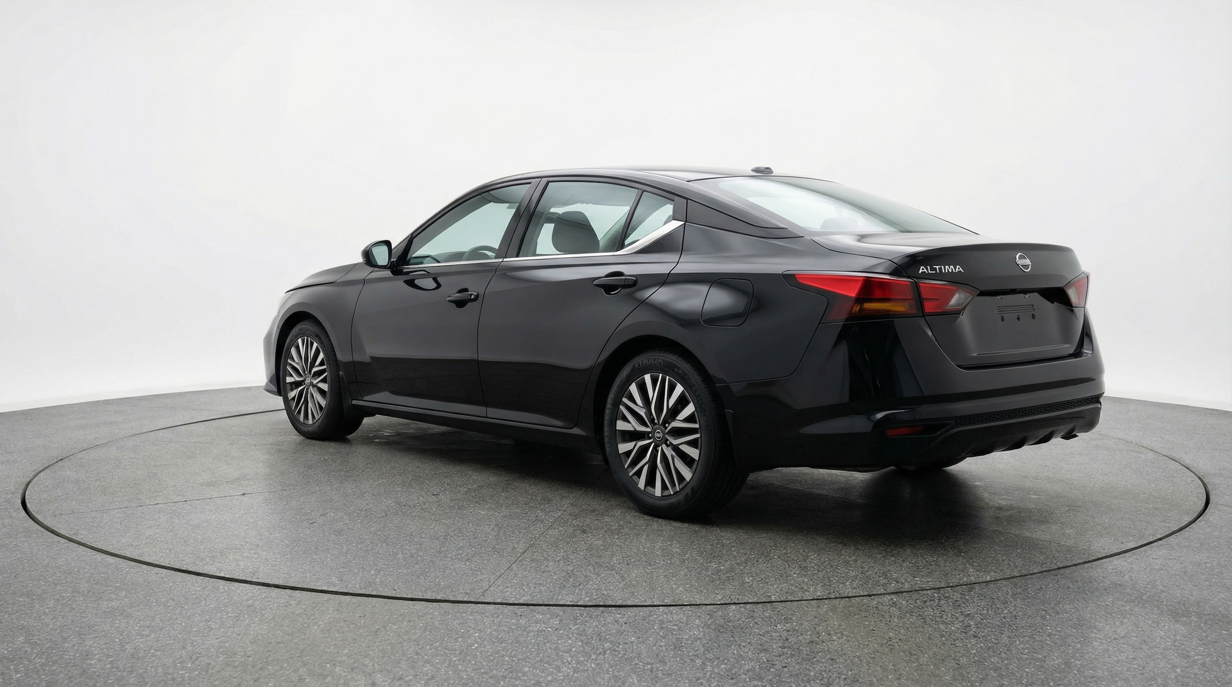 Thumbnail: 2025 Nissan Altima - 5