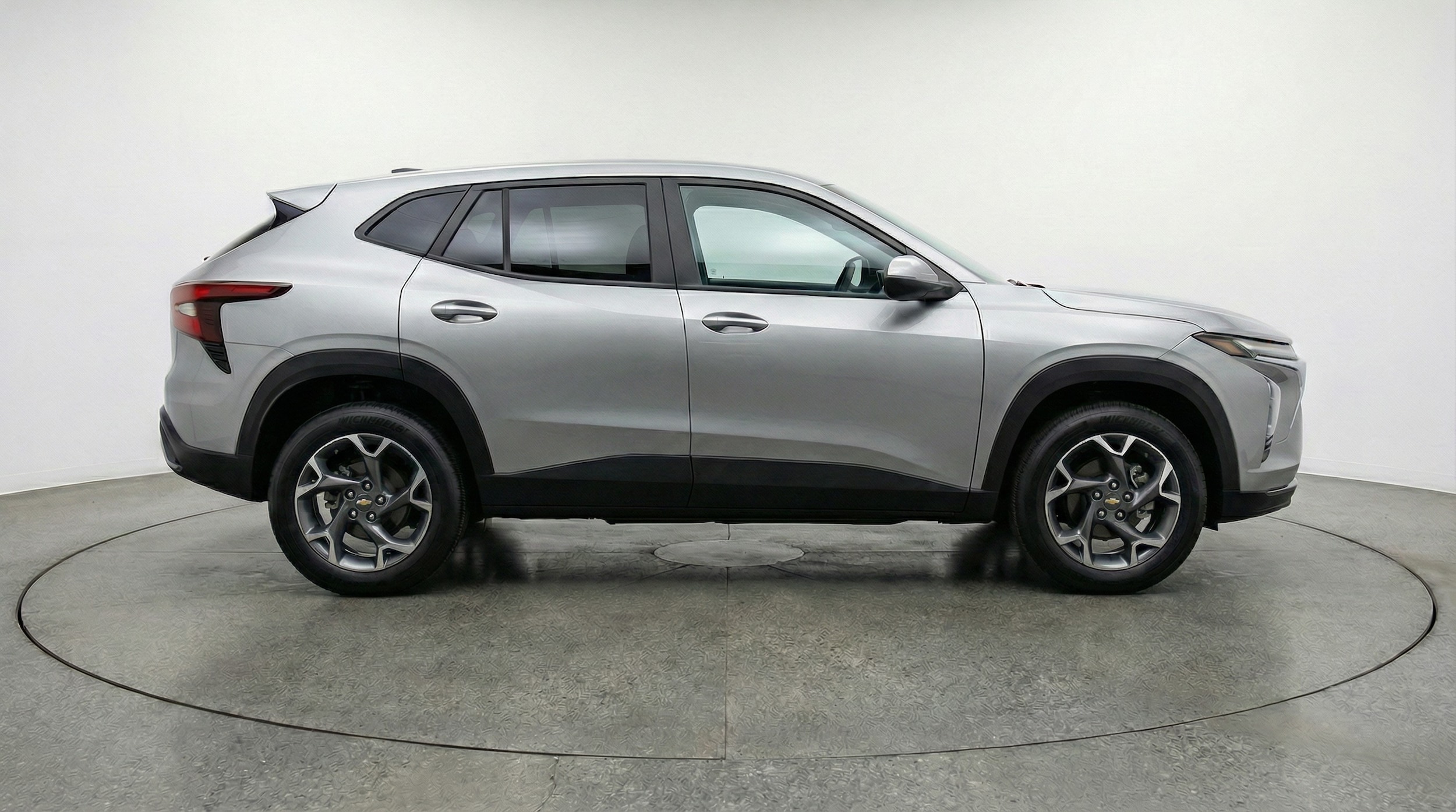 Thumbnail: 2025 Chevrolet Trax - 8