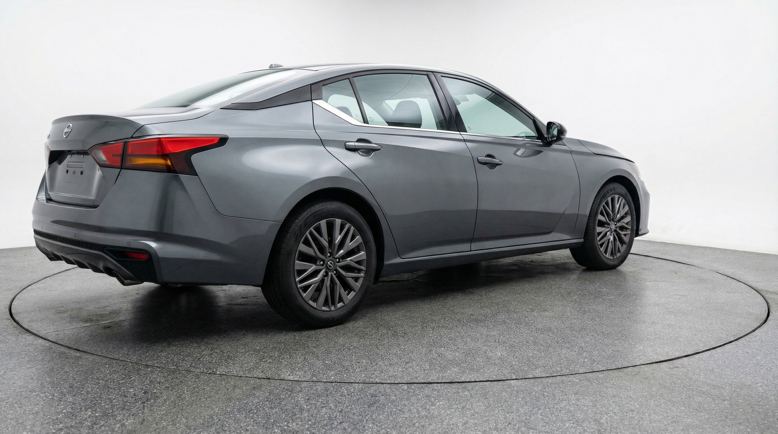 Thumbnail: 2025 Nissan Altima - 9