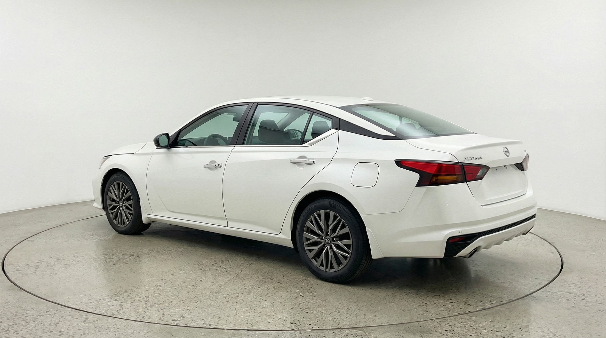 Thumbnail: 2025 Nissan Altima - 5