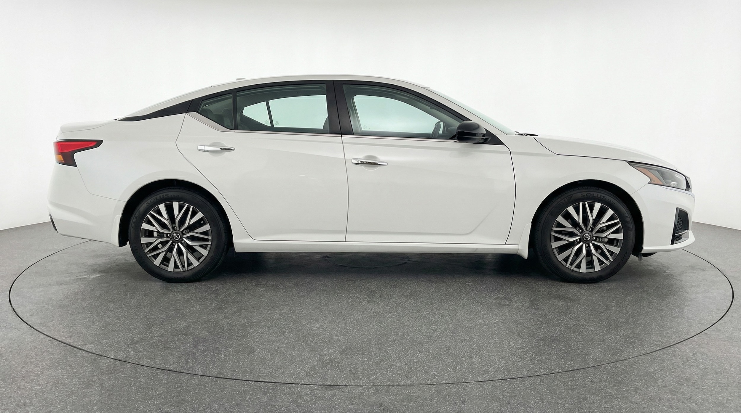 Thumbnail: 2025 Nissan Altima - 8