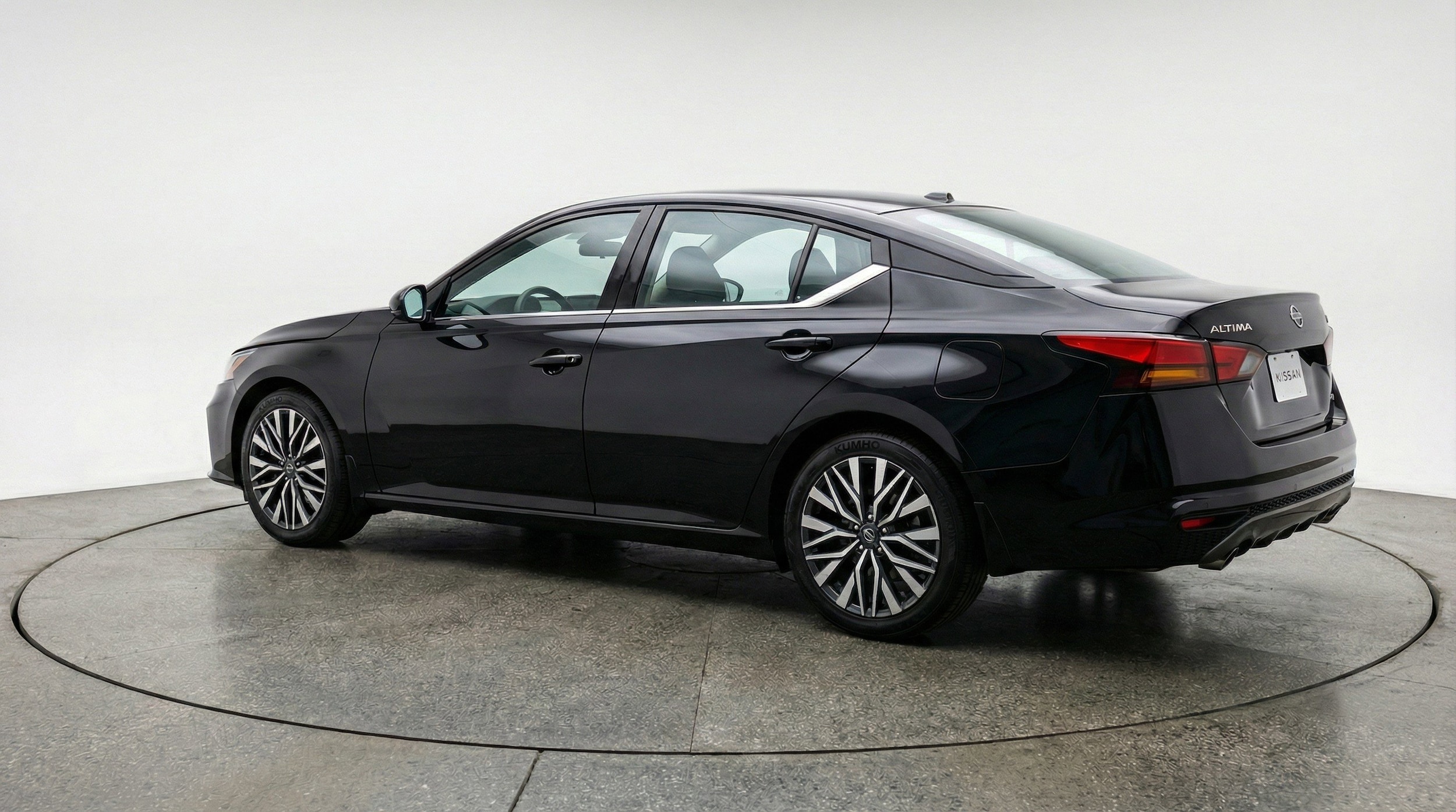 Thumbnail: 2025 Nissan Altima - 6