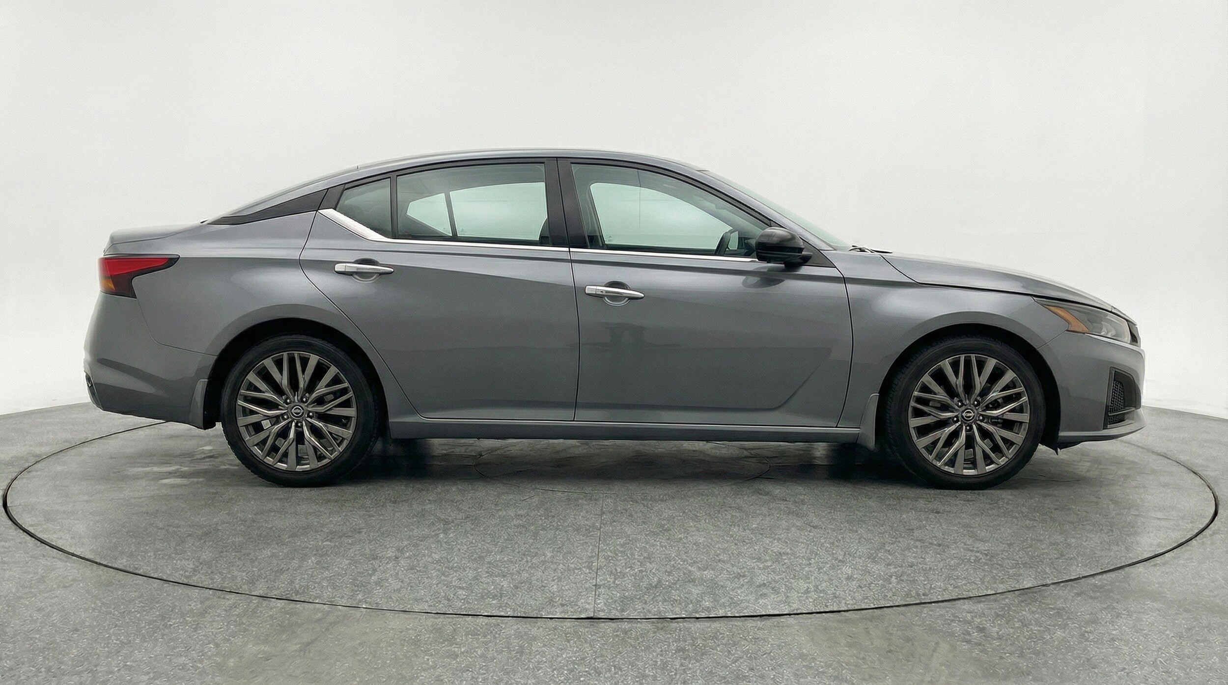 Thumbnail: 2025 Nissan Altima - 11