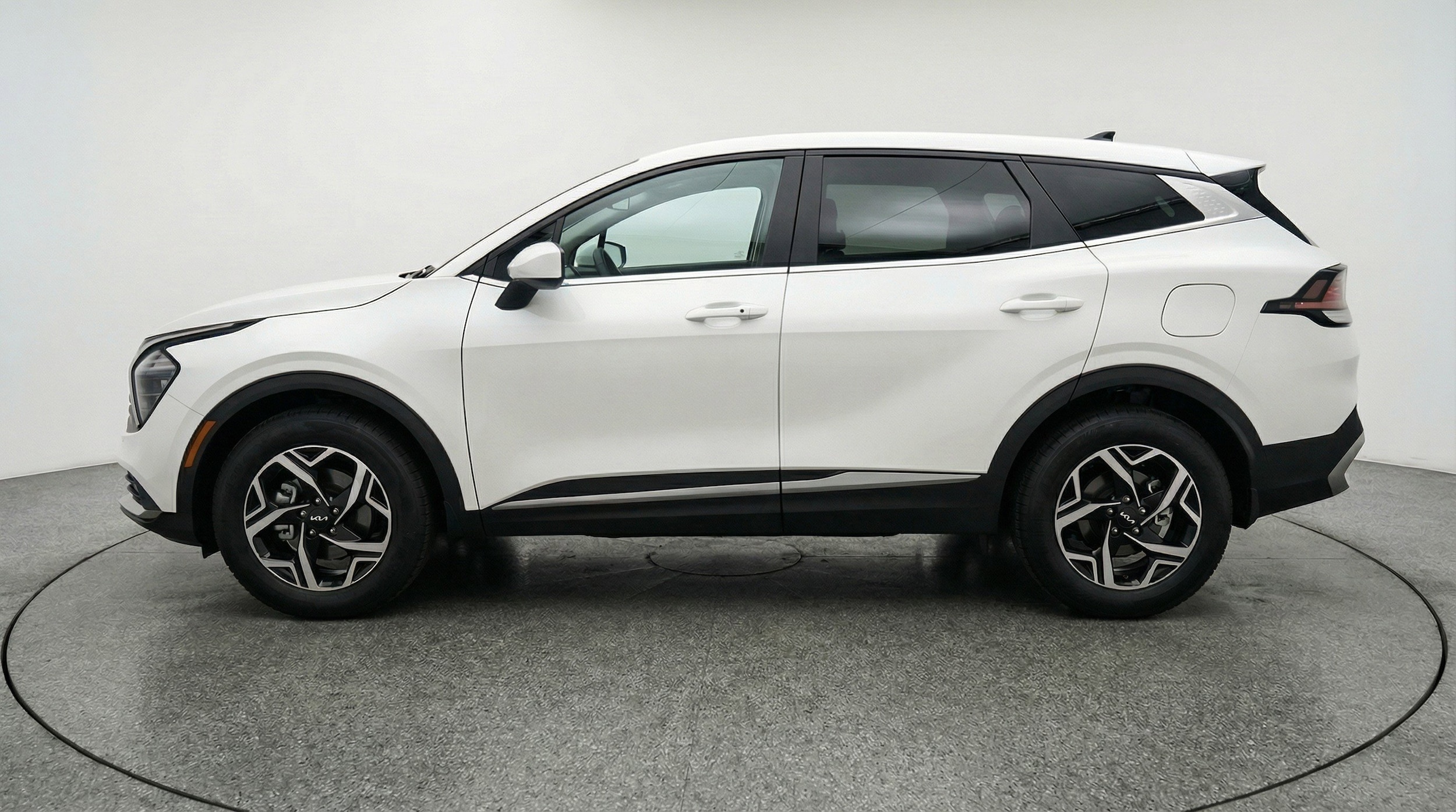 Thumbnail: 2025 Kia Sportage - 5