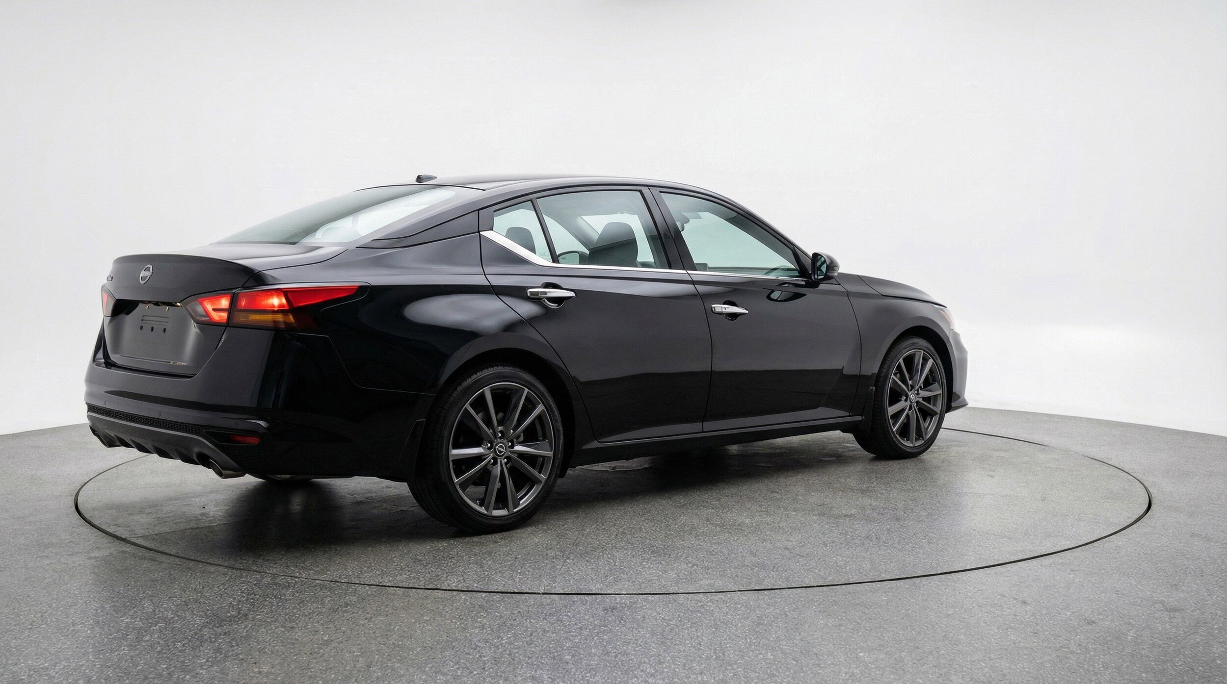 Thumbnail: 2025 Nissan Altima - 9