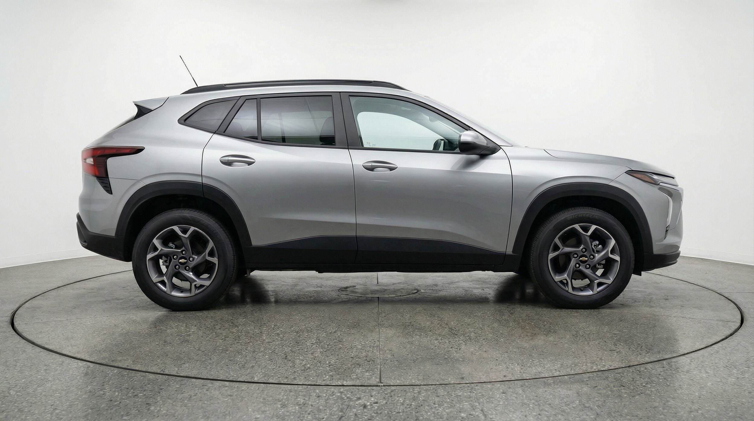 Thumbnail: 2025 Chevrolet Trax - 11