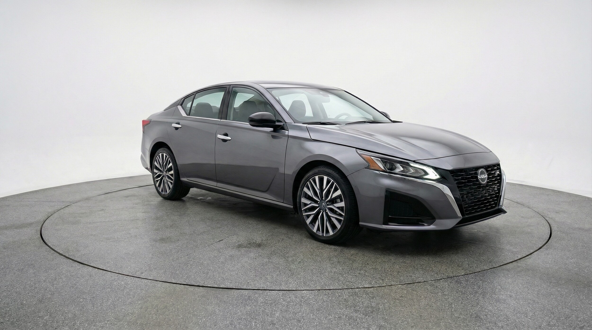 Thumbnail: 2025 Nissan Altima - 1