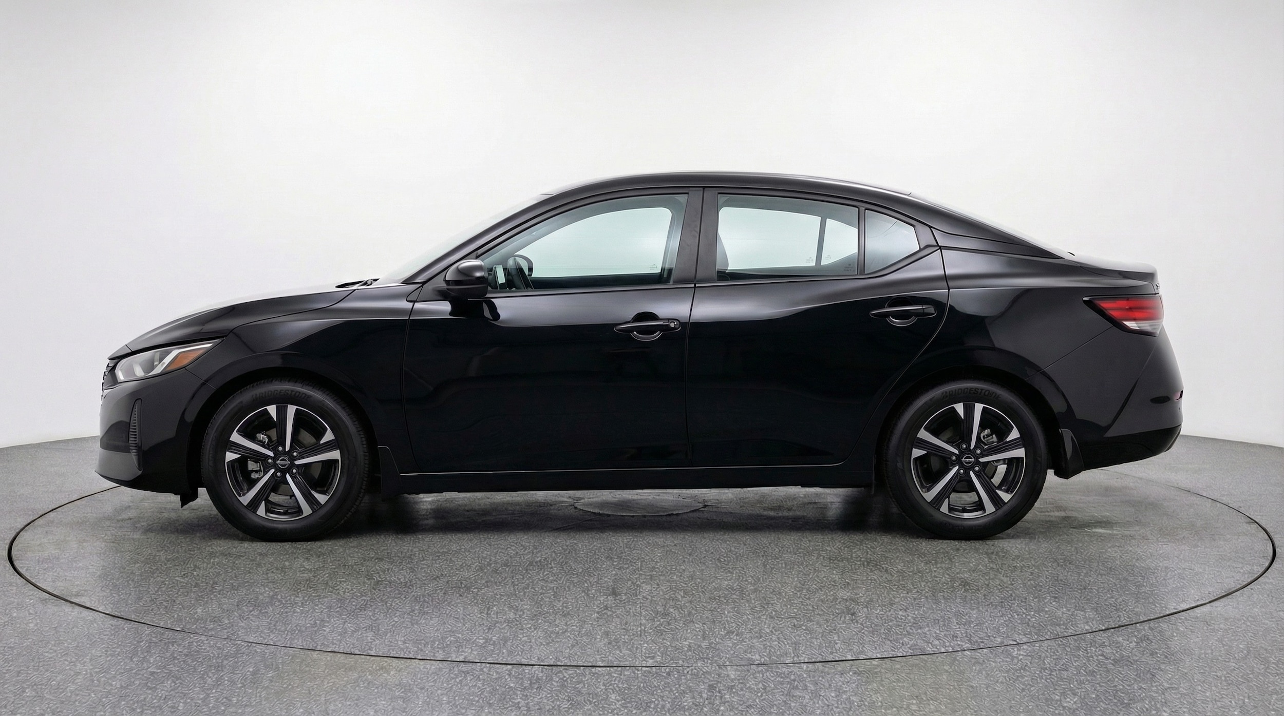 Thumbnail: 2025 Nissan Sentra - 4