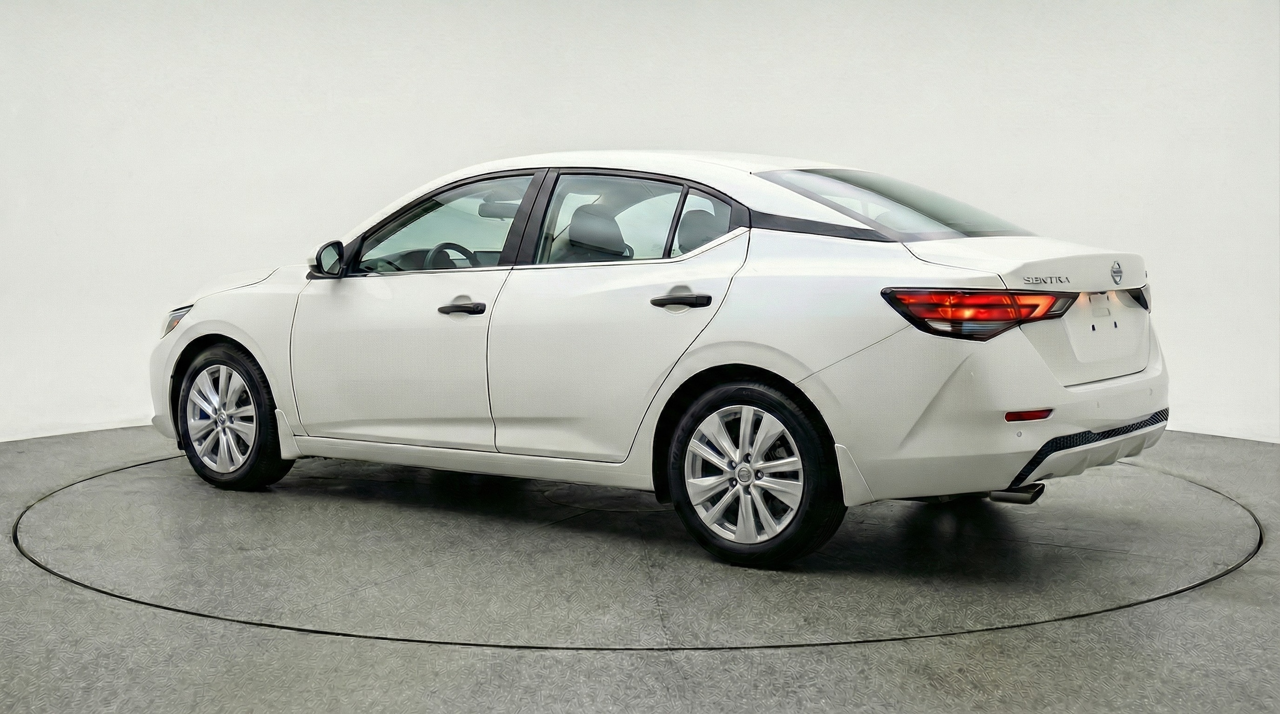 Thumbnail: 2025 Nissan Sentra - 5